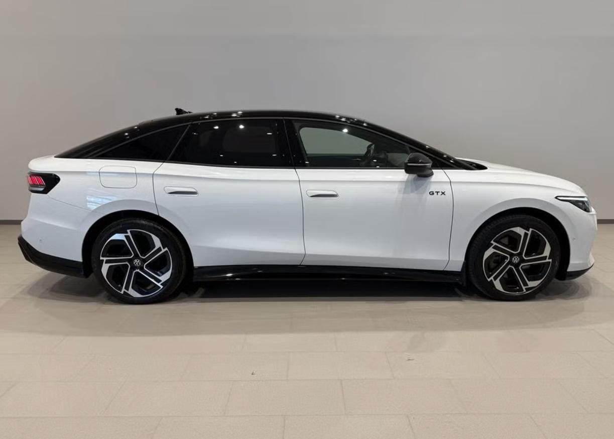 Volkswagen ID.7, GTX Tourer SoH 97% 360 HuD Taž - fotka 4