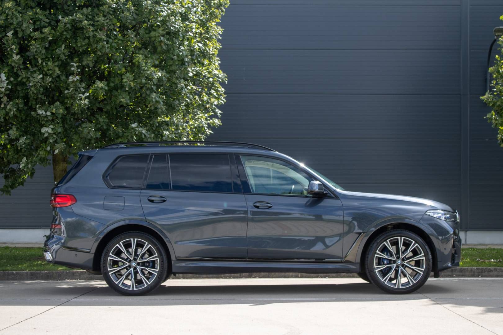 BMW X7 - fotka 4