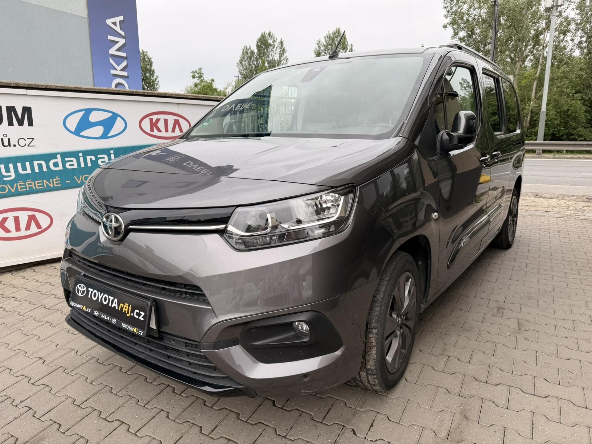 Toyota Proace City Verso, 1.2-7 MÍST-MOŽNOST VESTAVBY