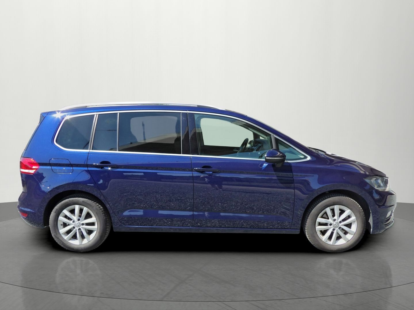 Volkswagen Touran, 1.5TSI DSG Highline 7 míst TZ - fotka 5