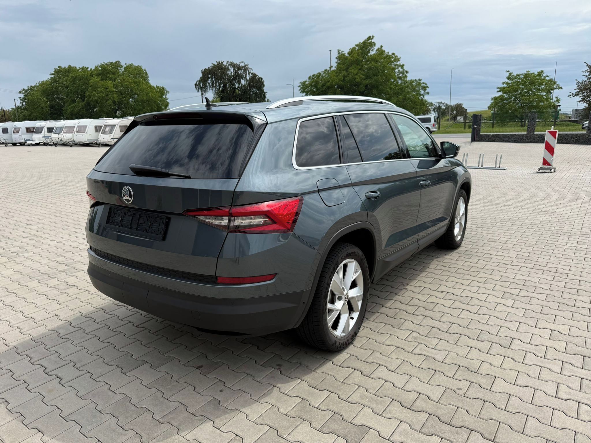 Škoda Kodiaq, 4x4 DSG 140kw Tažné N.rozvody - fotka 2