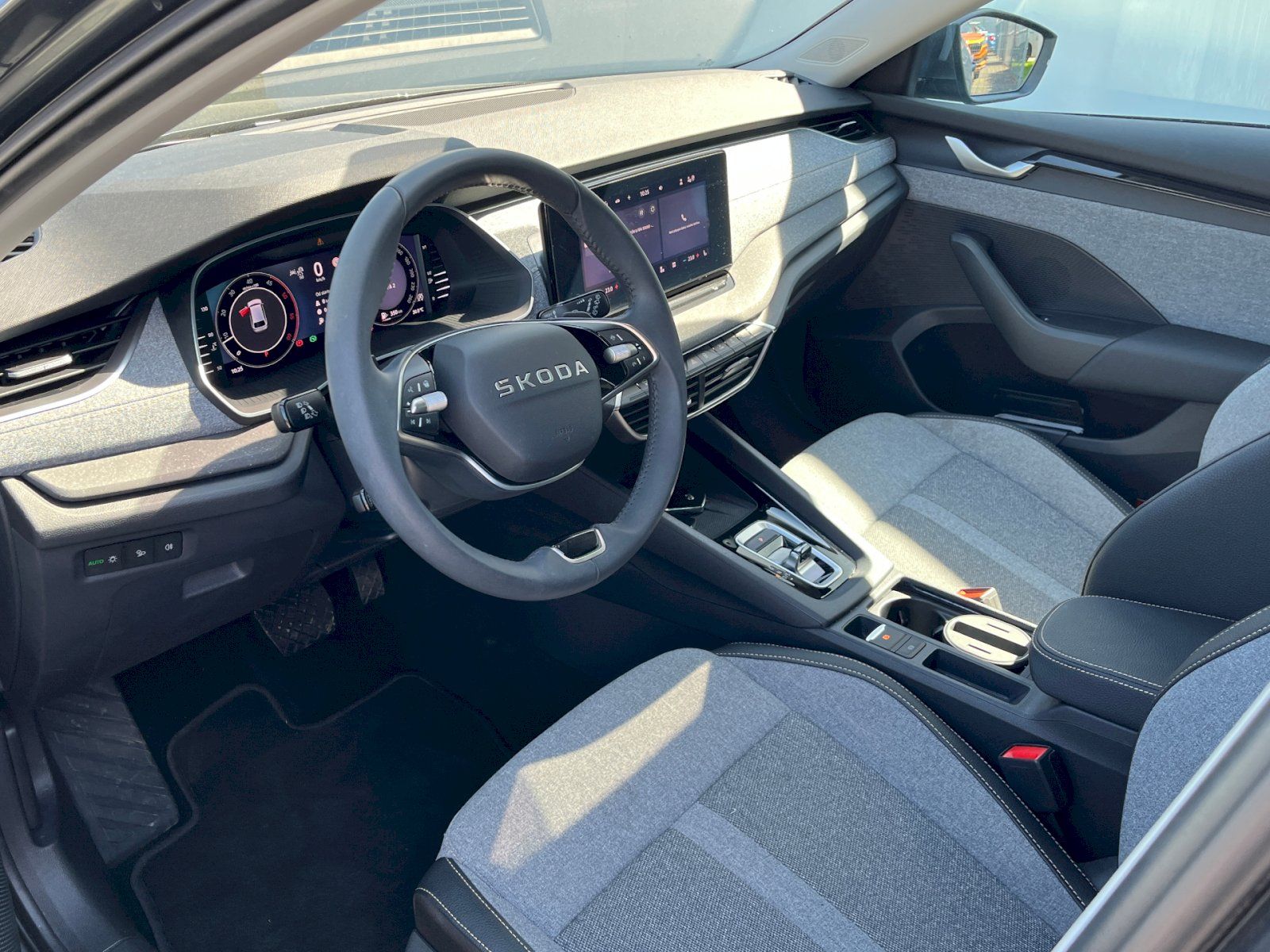 Škoda Octavia, 2.0 TDI 110kW DSG Top Selectio - fotka 6