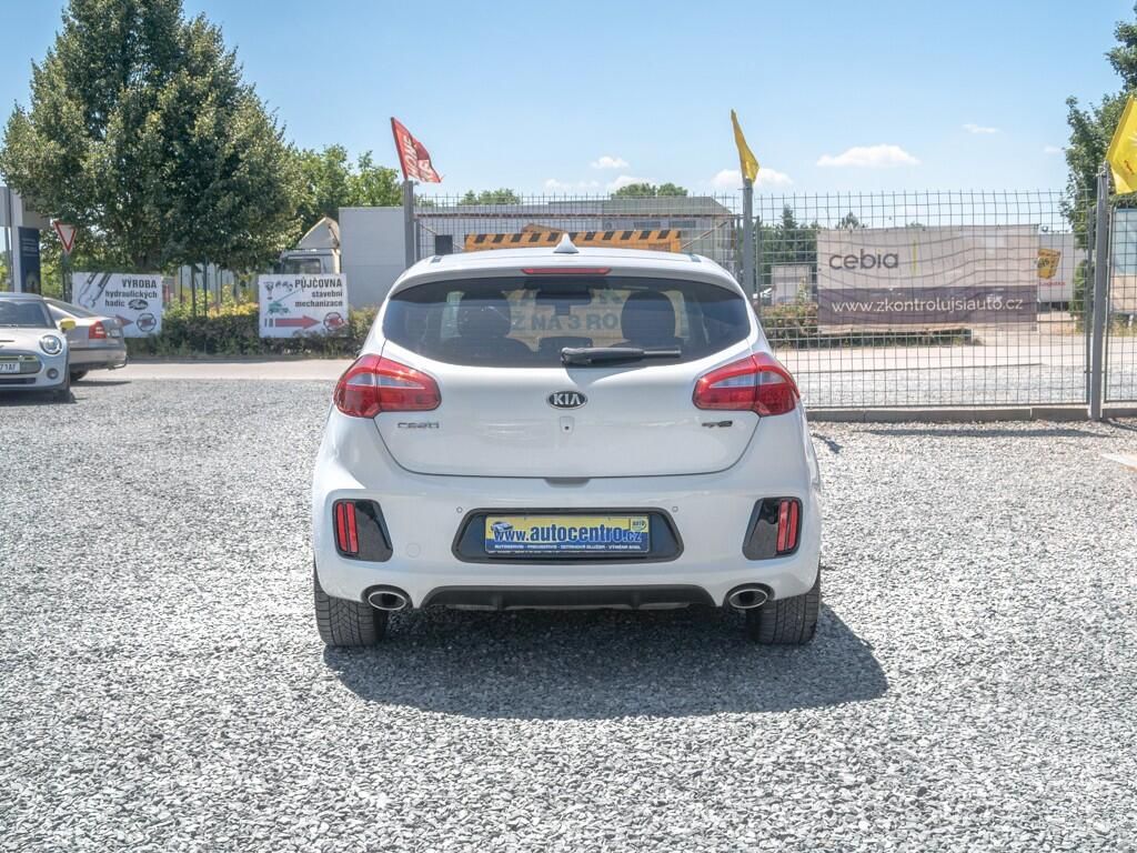 Kia Cee´d, GT Line 1.6D 100KW MAT – NAVI - fotka 6