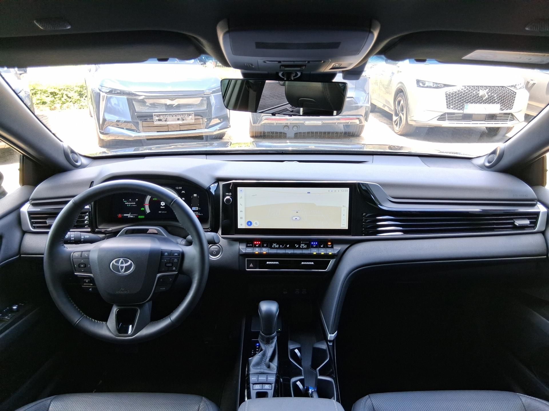 Toyota Camry, EXECUTIVE 2.5 Hyb. 169 kW - fotka 2