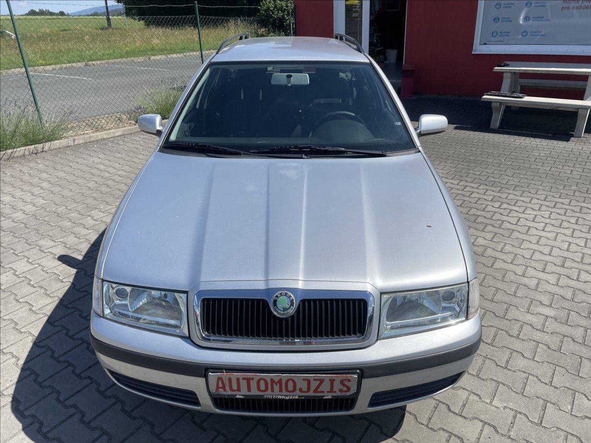 Škoda Octavia, 1,6 i 75 kW ČR KLIMA OK STK 2/ - fotka 3