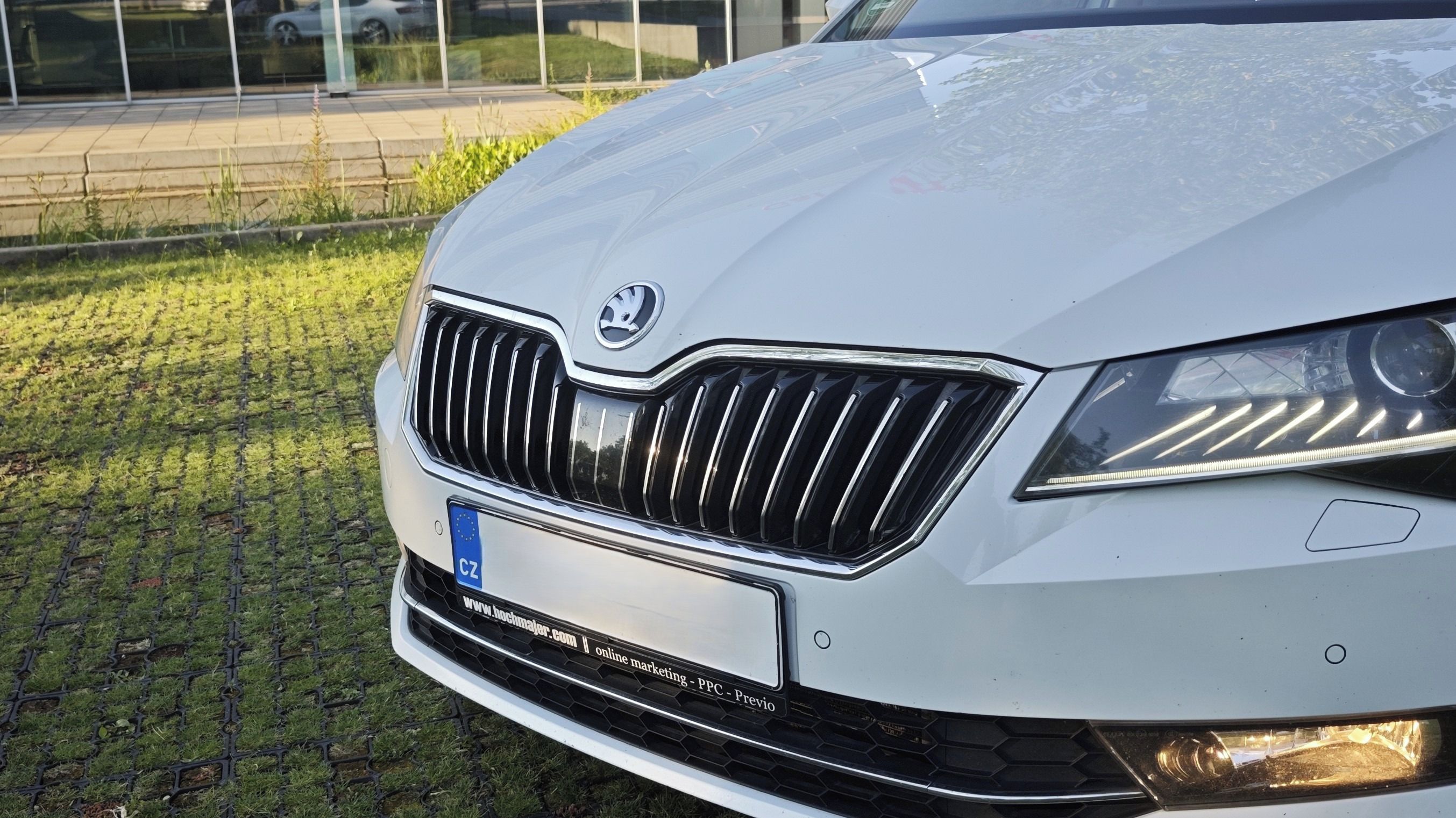 Škoda Superb, L&K 4x4 Reálná plná výbava, ČR - fotka 4