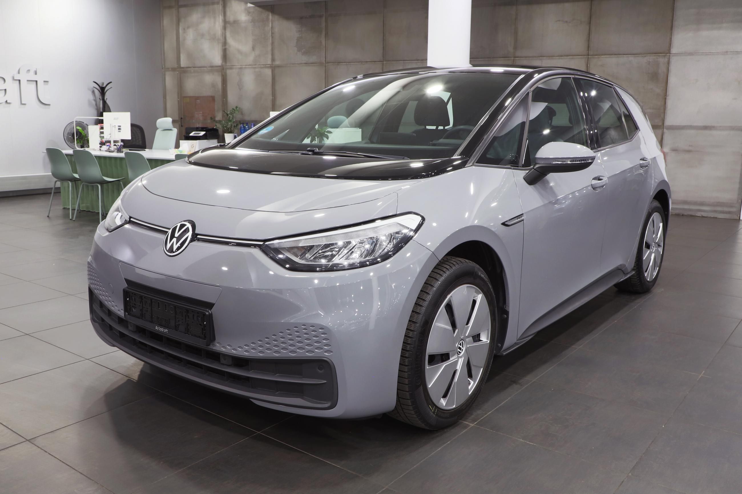 Volkswagen ID.3, ID.3 Pro 150kW / 2x sada 18'' - fotka 2