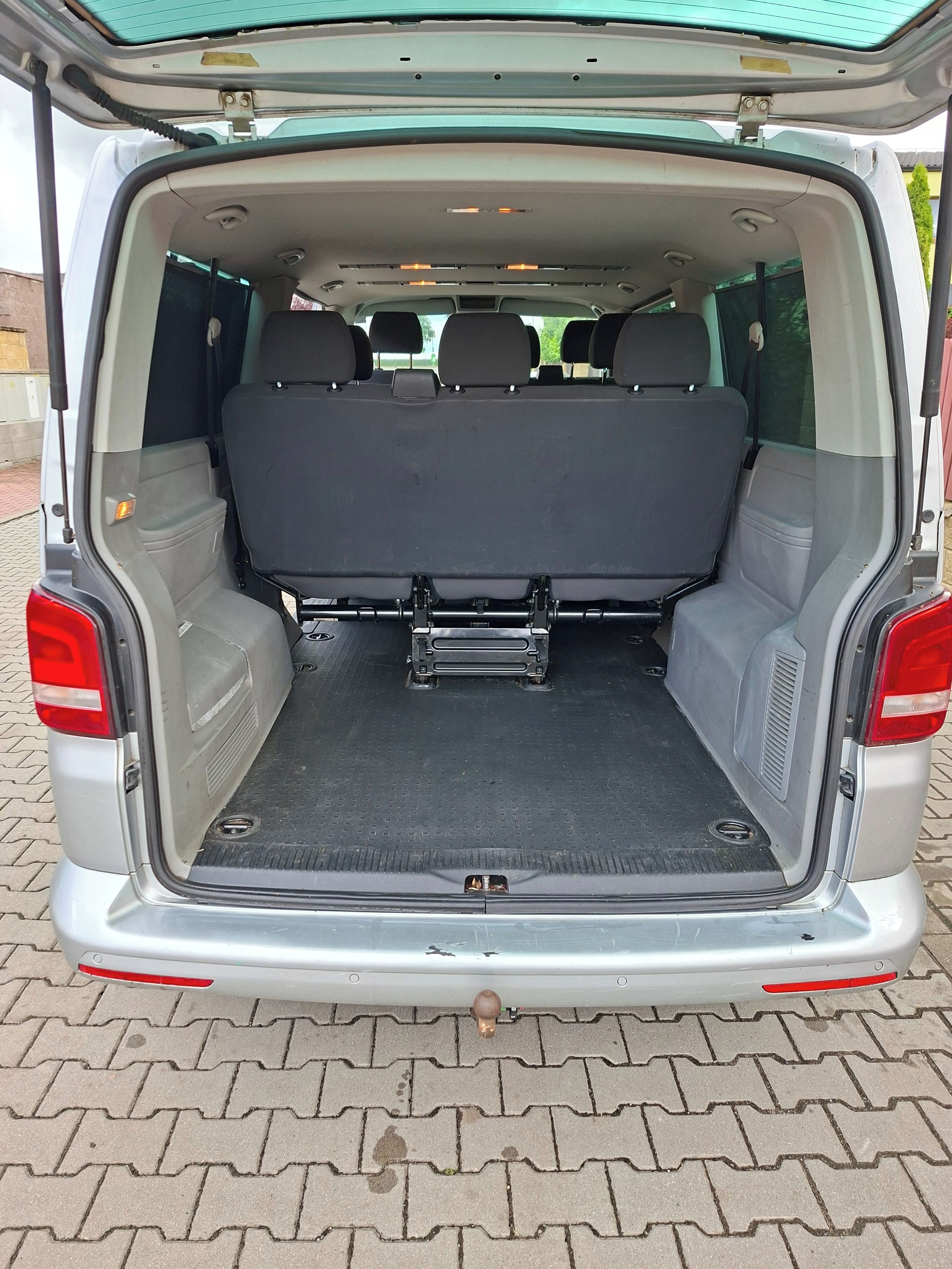 Volkswagen Caravelle, 2.0Tdi 132kw 9mis mod2015 Long - fotka 6