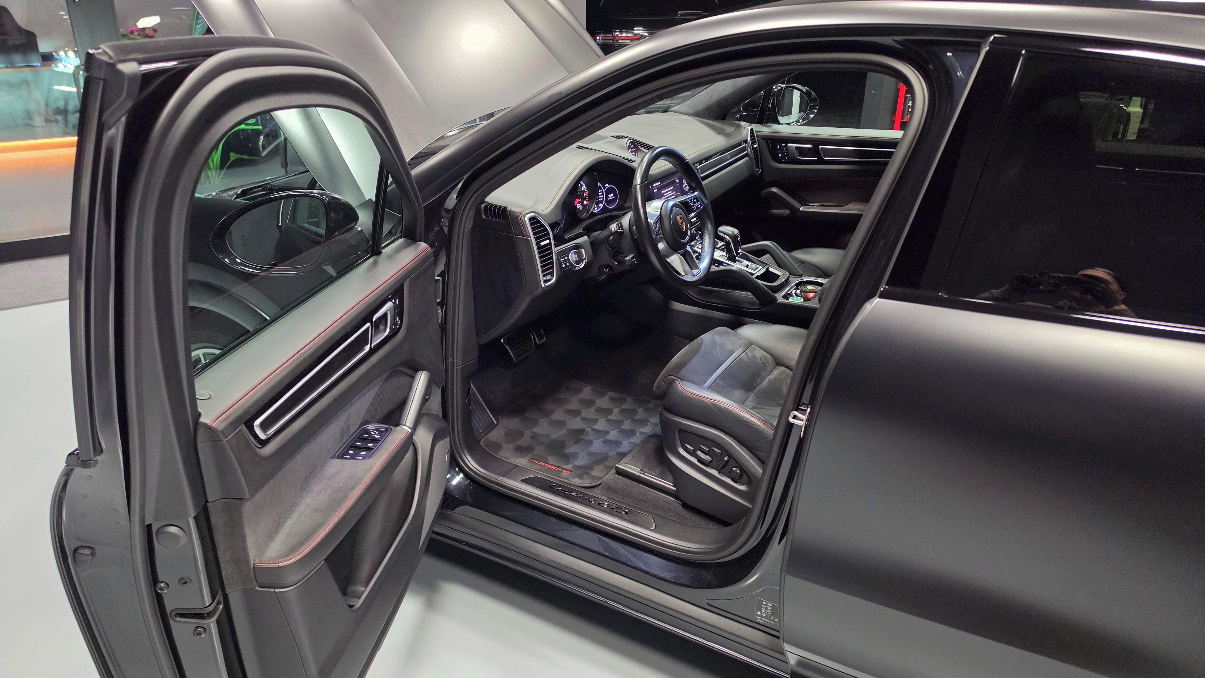 Porsche Cayenne, Porsche Cayenne GTS Coupé - fotka 5