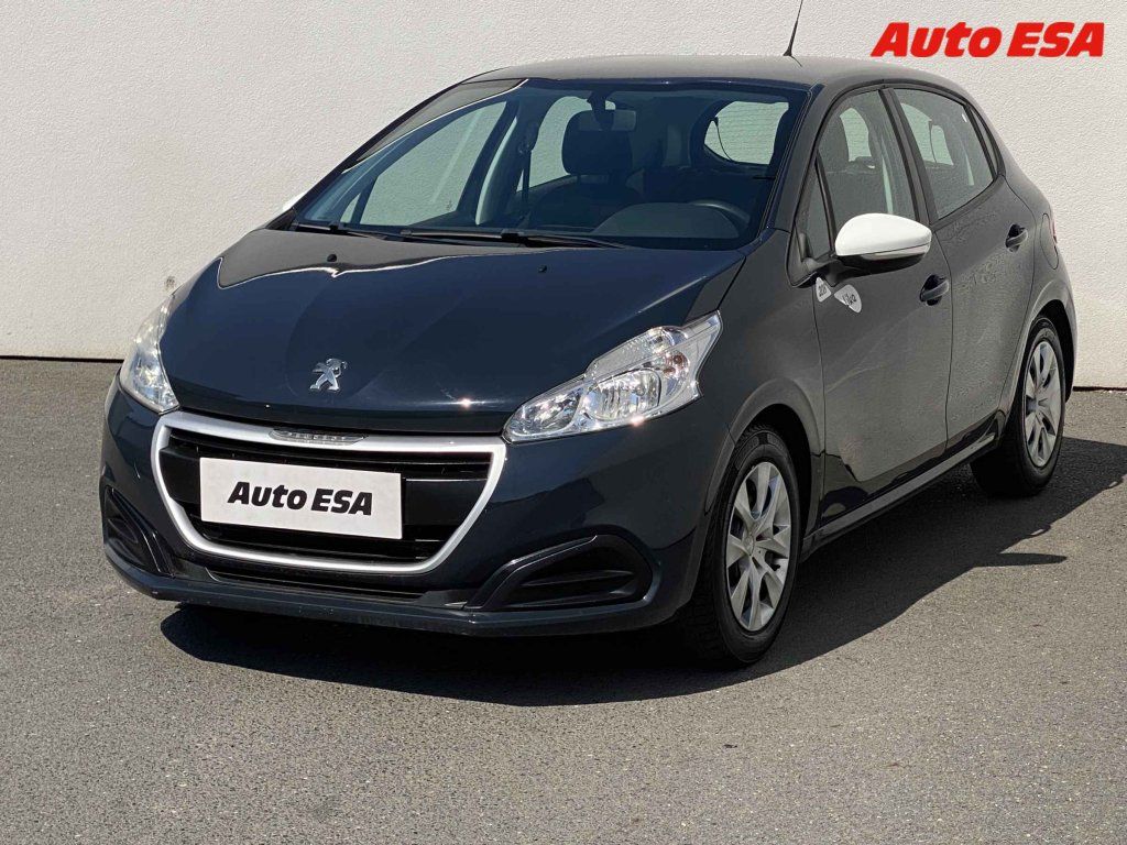Peugeot 208, 1.2 - fotka 3