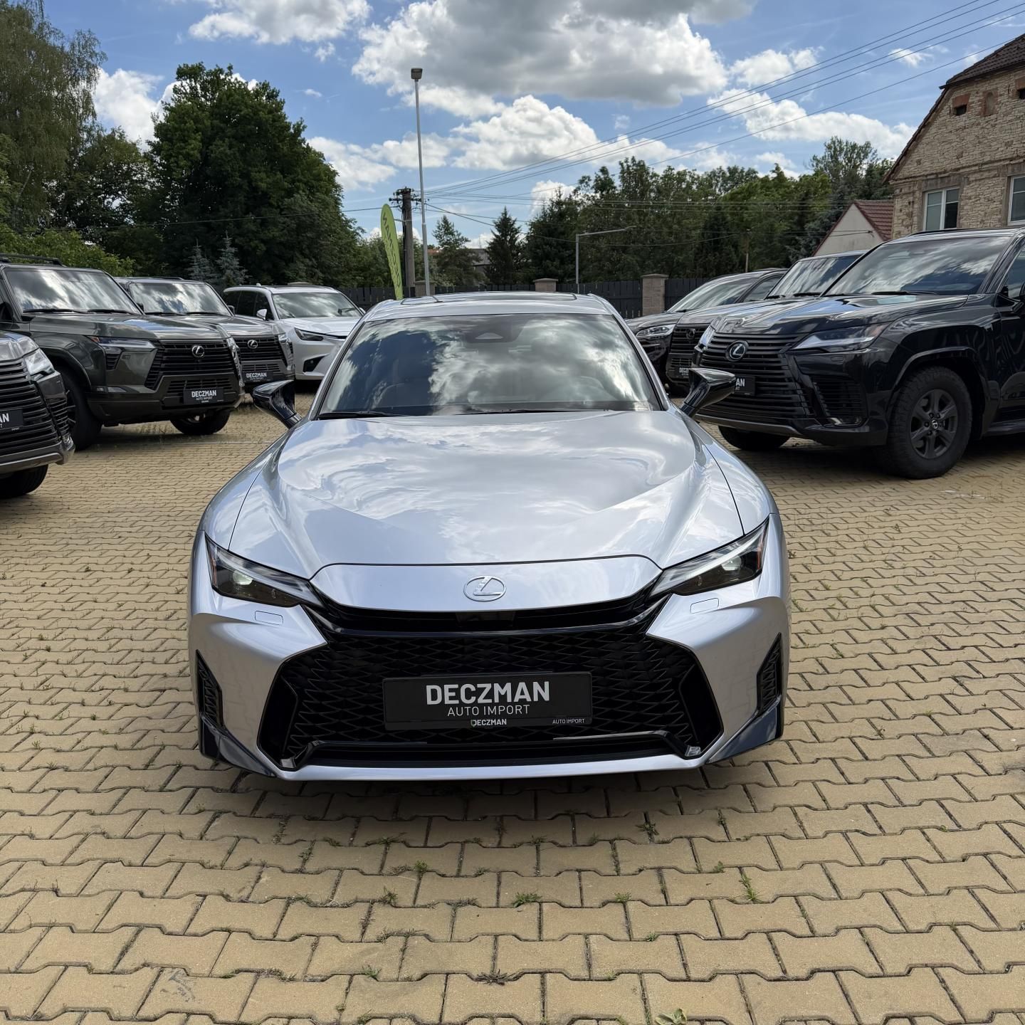 Lexus IS 350, AWD F SPORT 311 HP V6 2026 - fotka 2