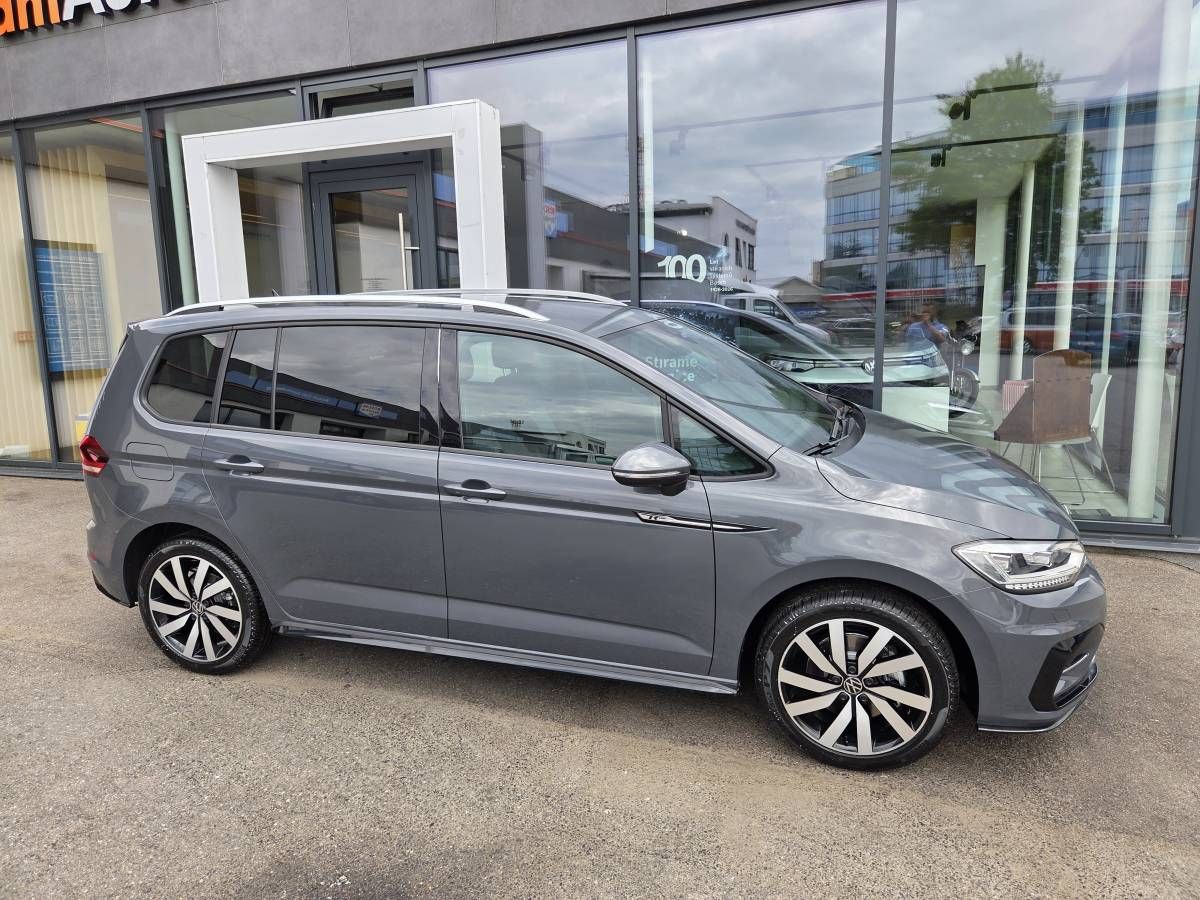 Volkswagen Touran, 1.5 TSI R-line DSG 7míst - fotka 4