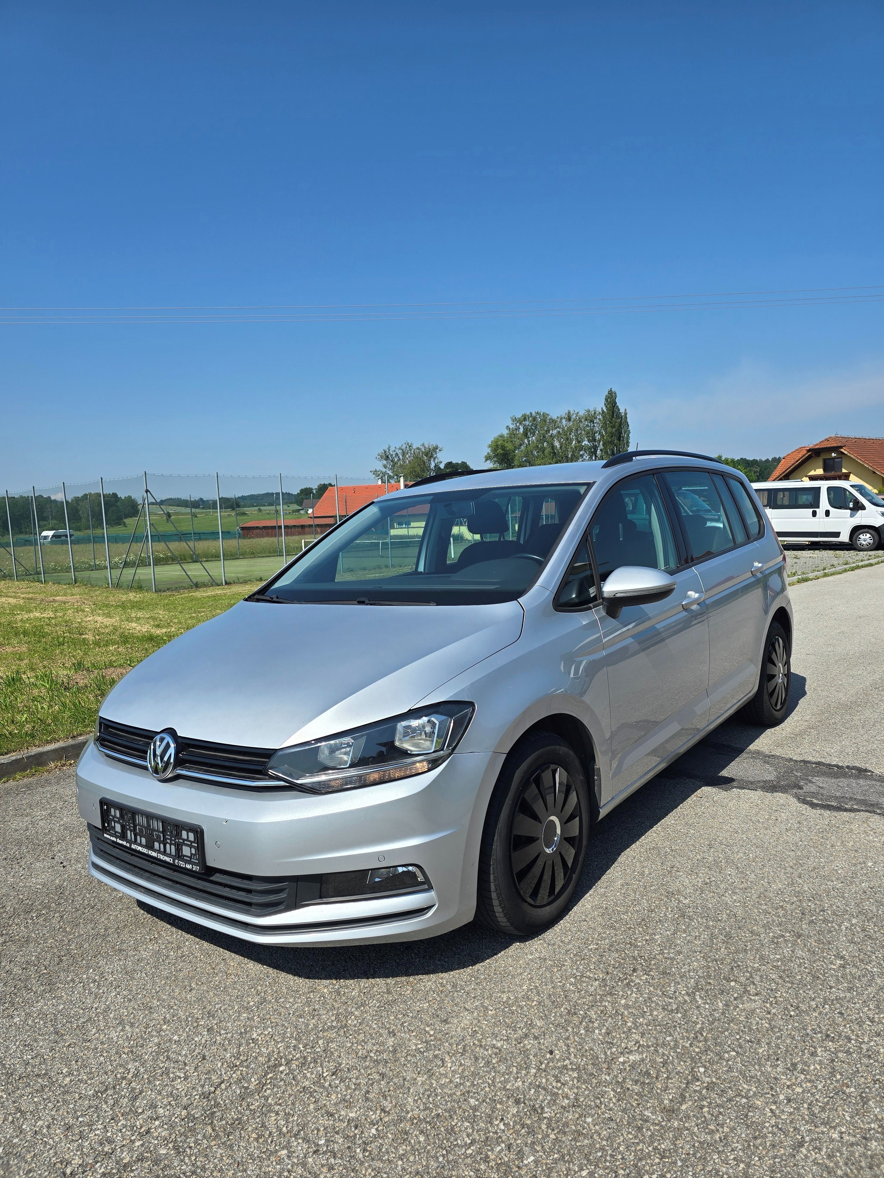 Volkswagen Touran, 2.0 TDI DSG, ODP. DPH - fotka 3