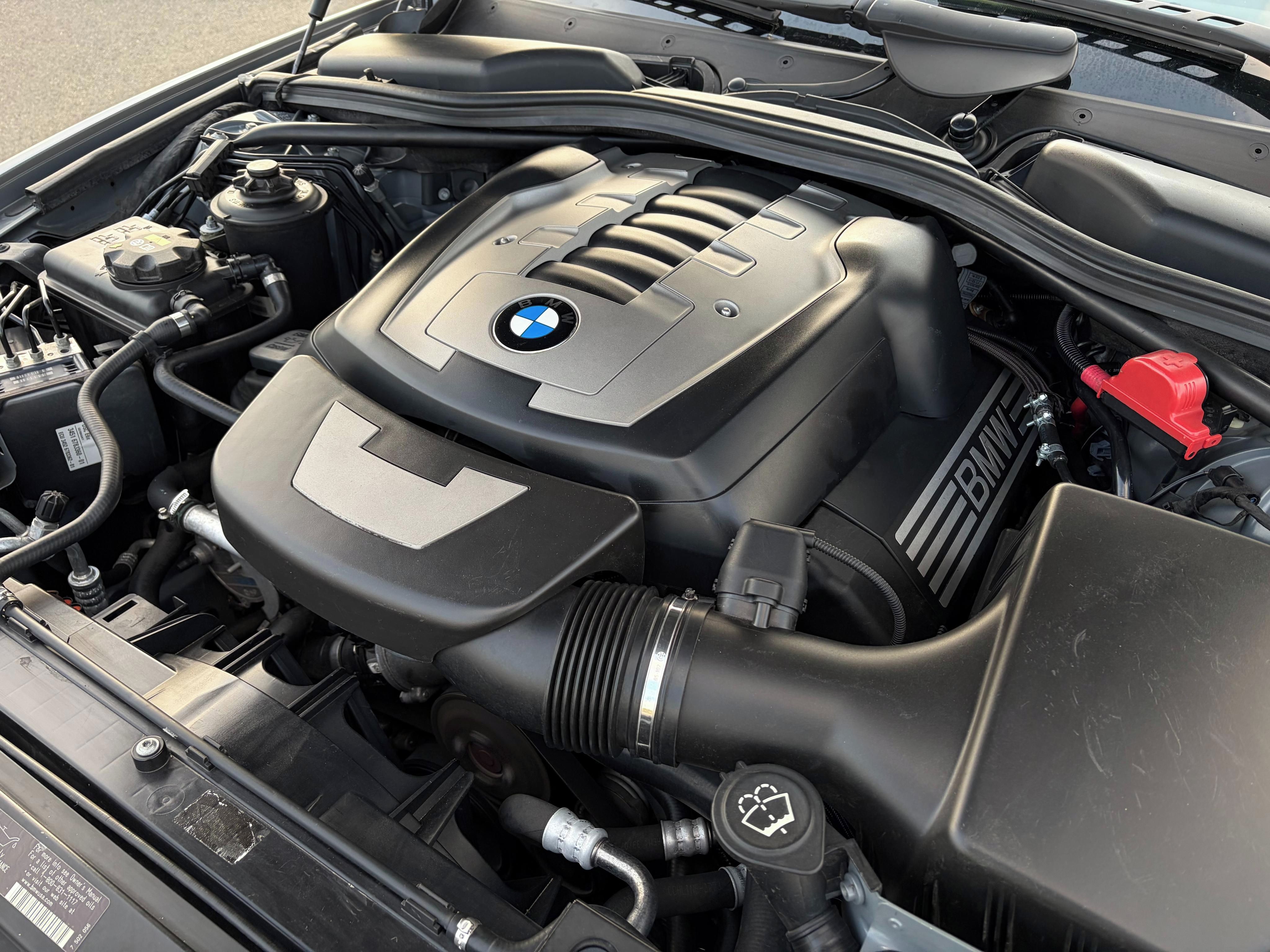 BMW Řada 6, 650i cabrio - fotka 6