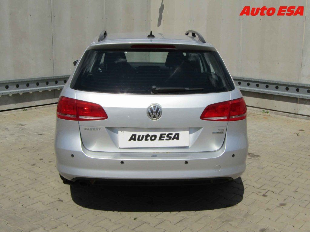 Volkswagen Passat, 1.6 TDi - fotka 5
