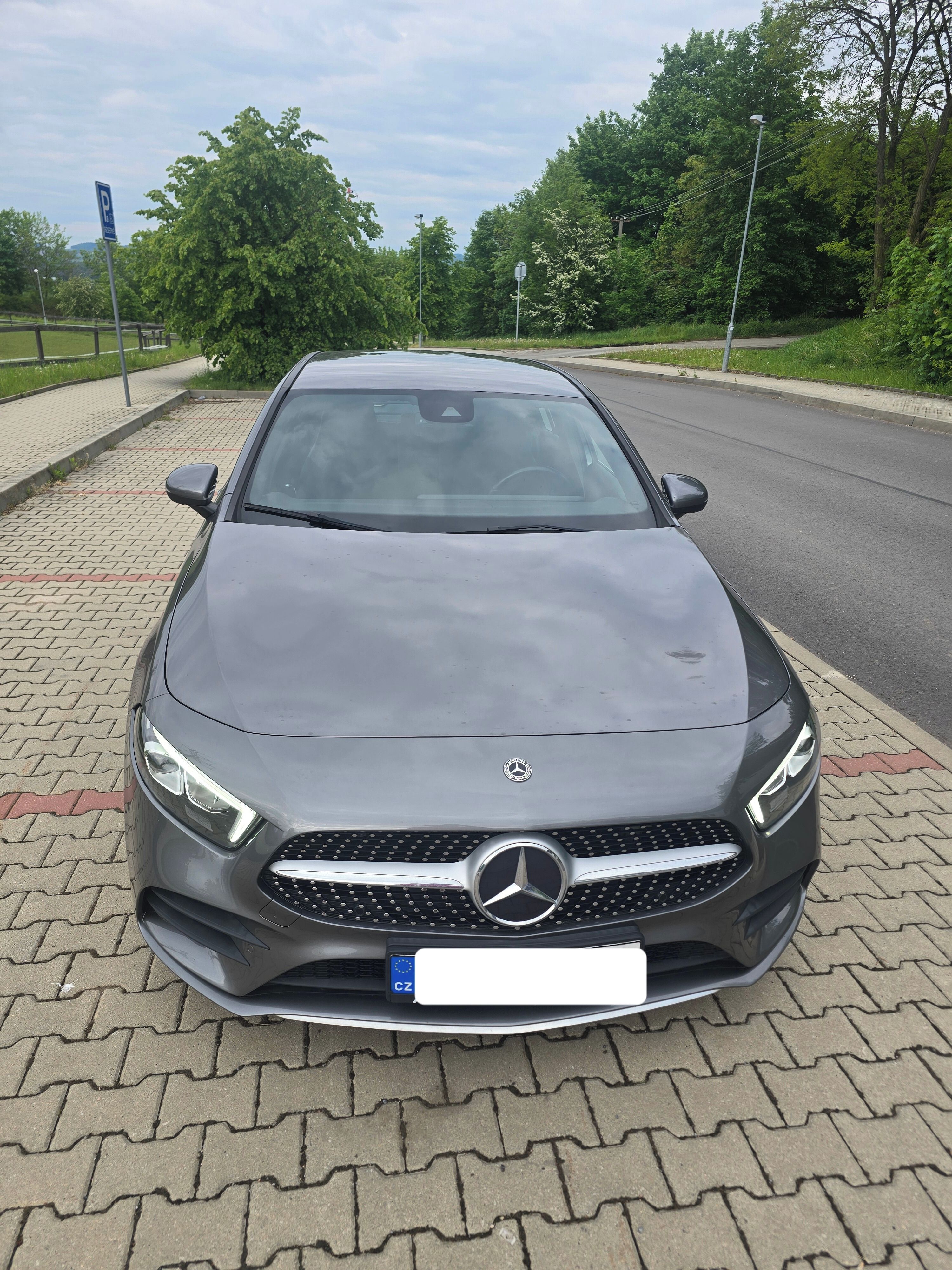 Mercedes-Benz Třídy A, Mercedes-Benz A 200 AMG Line,