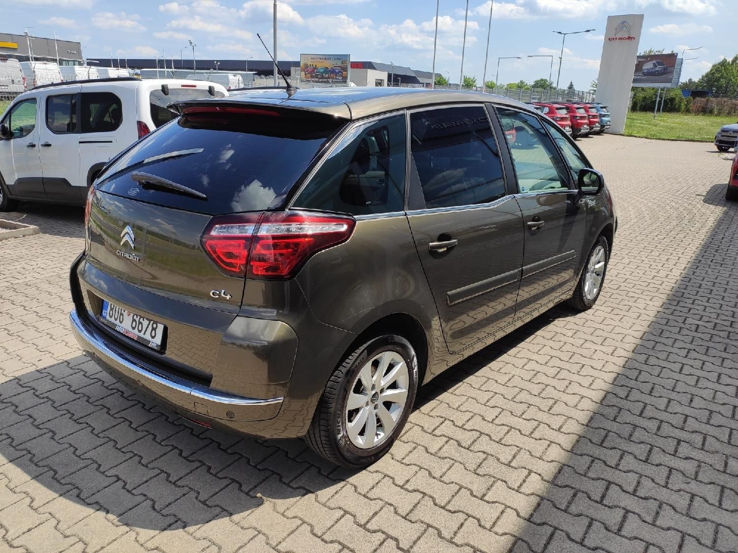 Citroën C4 Picasso, 1.6 HDI 112k MAN6 TZ nové CZ - fotka 4