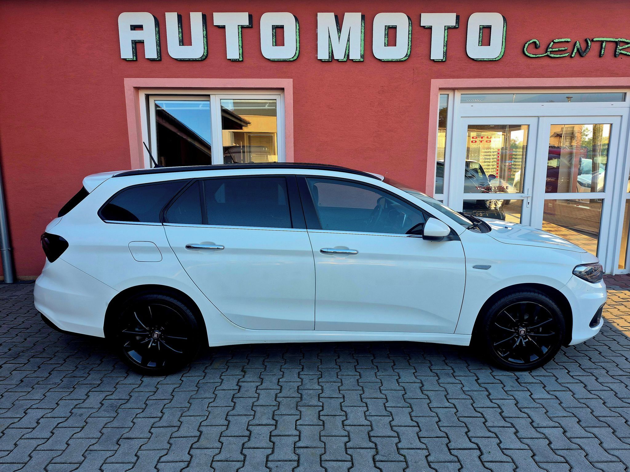 Fiat Tipo, 1.4 T-JET 88kw Lounge - fotka 5