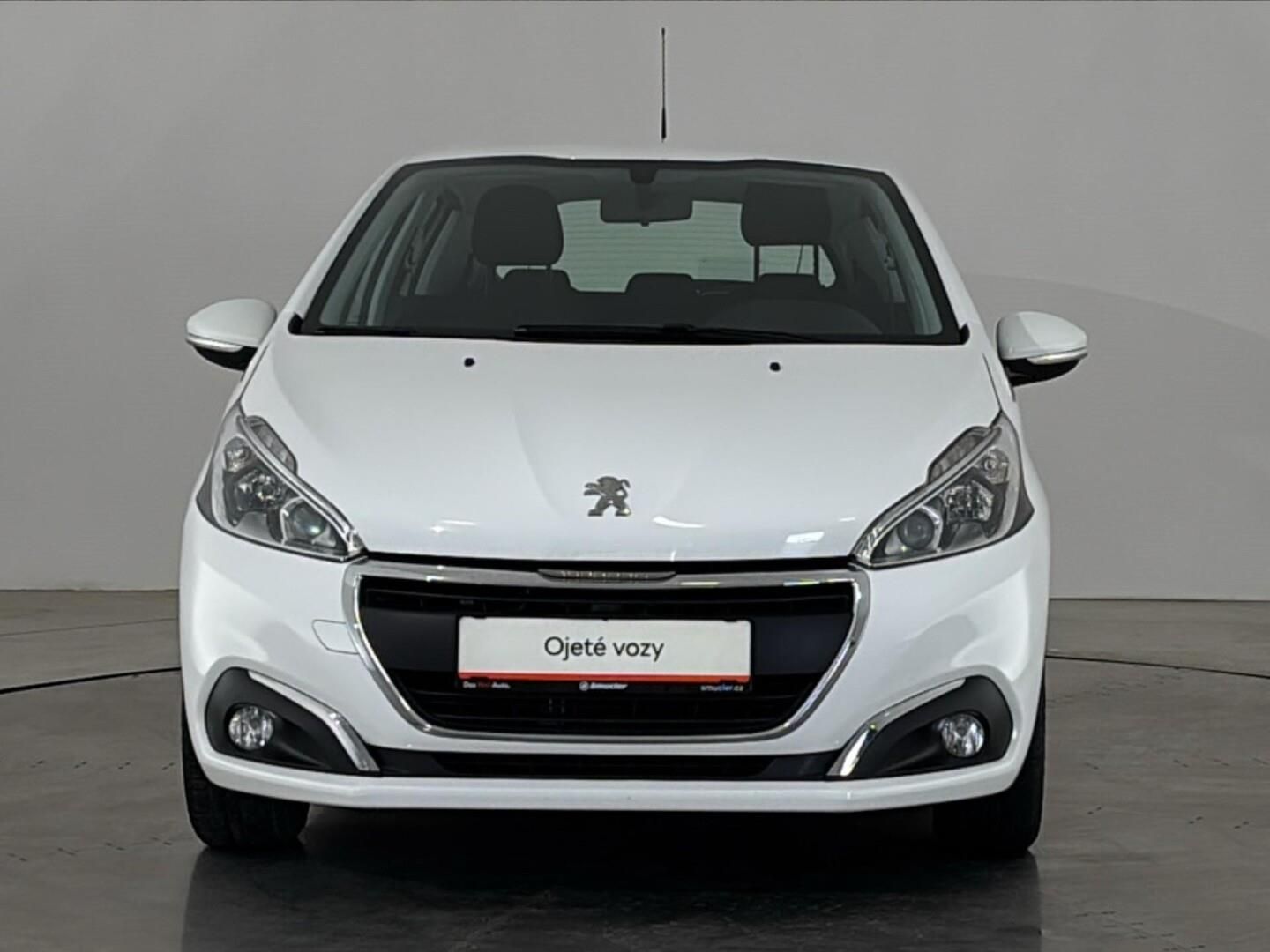 Peugeot 208, 1.2 PureTech / 60 kW - fotka 4