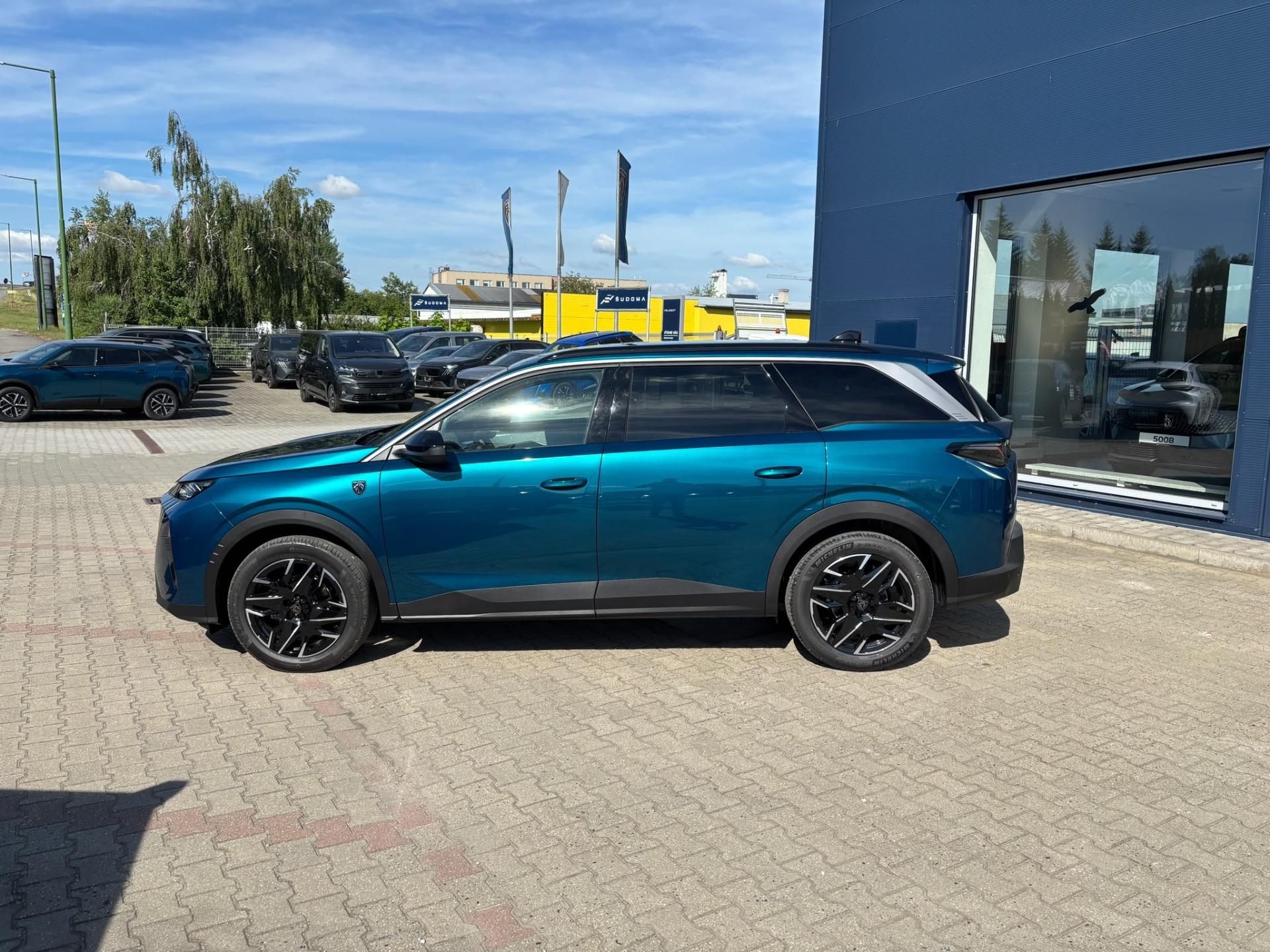 Peugeot 5008, GT Hybrid 145 e-DCS6 - fotka 4