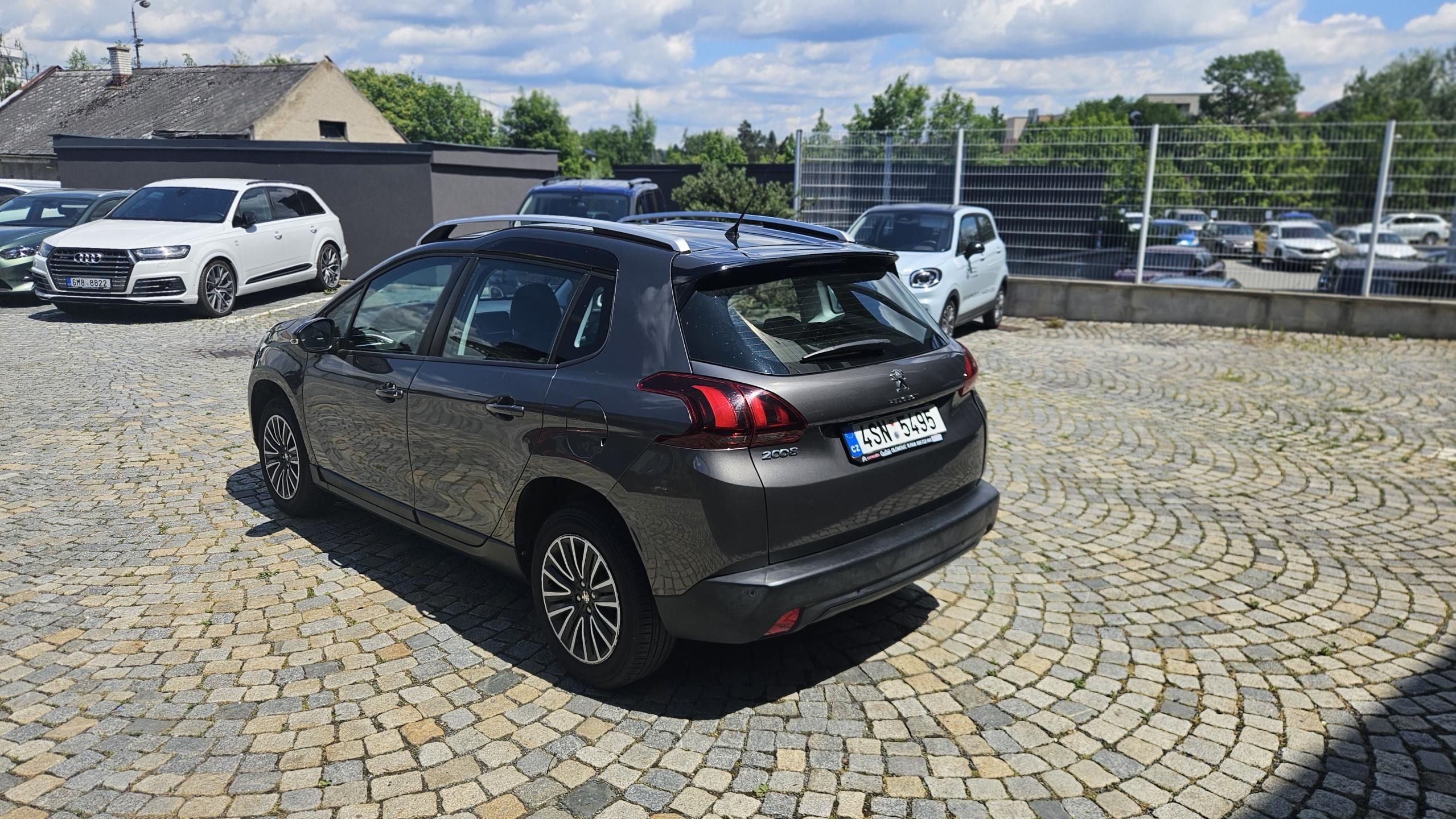 Peugeot 2008 - fotka 6