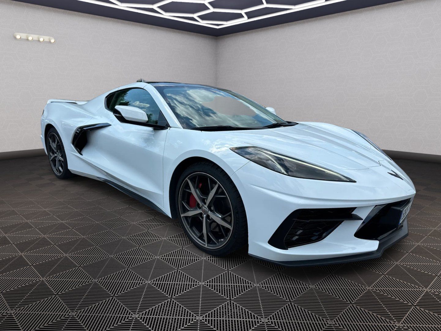 Chevrolet Corvette, C8 Stingray 6.2 V8 354kW Targa - fotka 5
