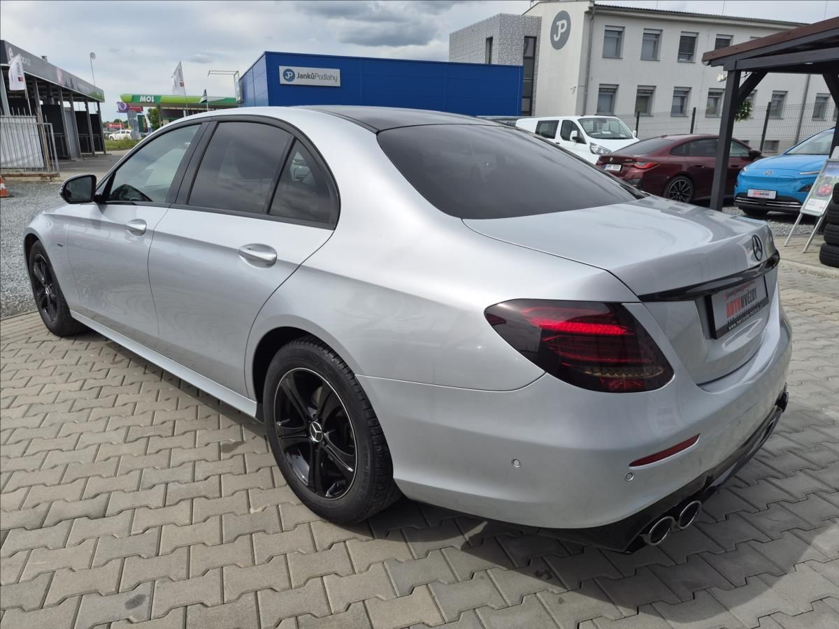 Mercedes-Benz Třídy E, 220d AMG PŘÍPRAVA - fotka 5