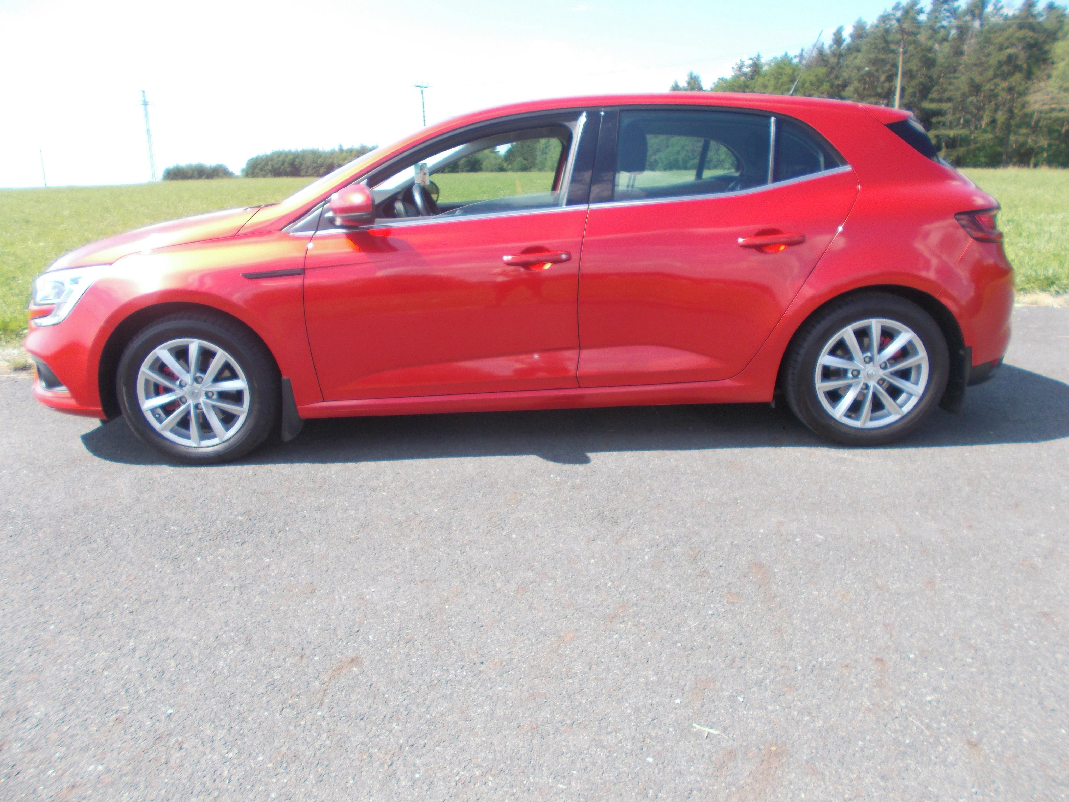 Renault Mégane, 1,3 75KW 1maj koup ČR 68 000KM - fotka 2
