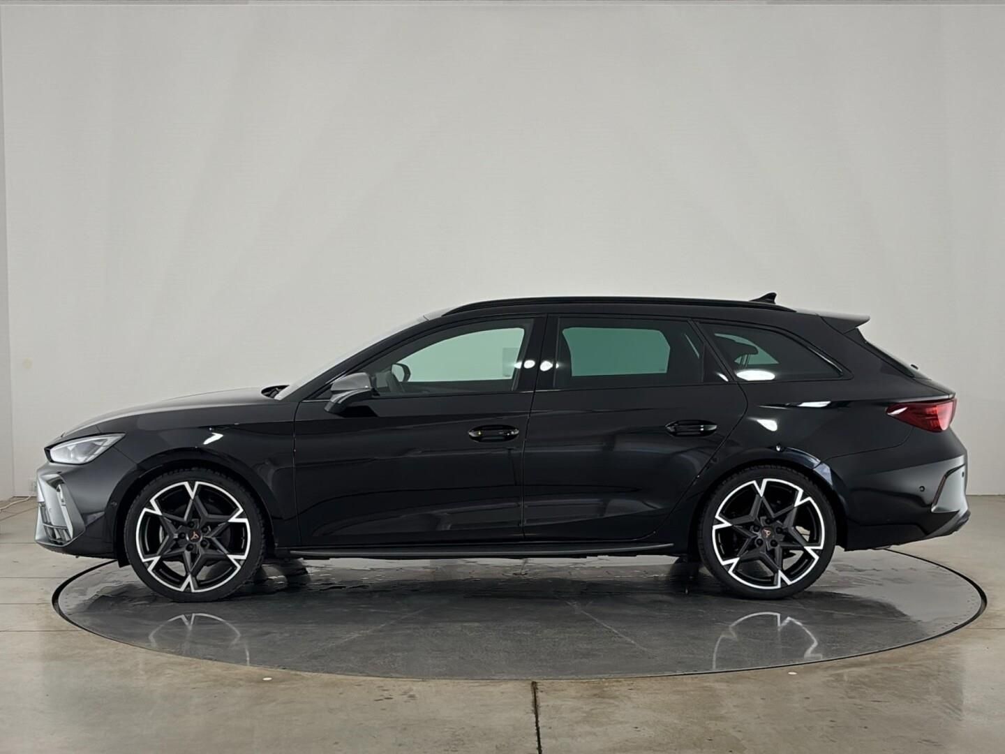 Cupra Leon, 1.5 eTSi / 110 kW SP DSG - fotka 3
