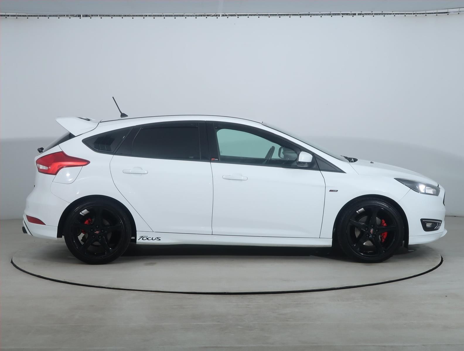 Ford Focus, 1.5 EcoBoost - fotka 6