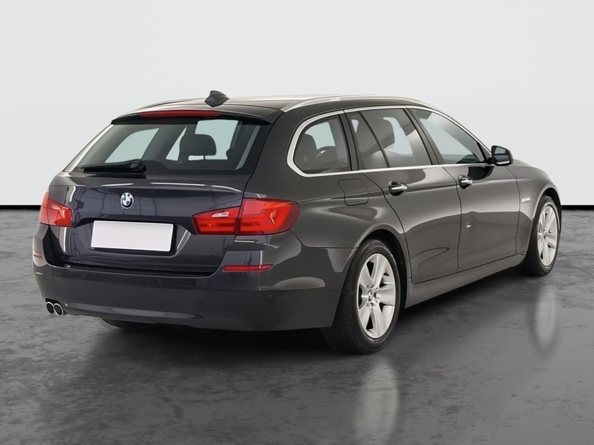 BMW Řada 5, 520d, Navi, Kožené sedačky - fotka 5