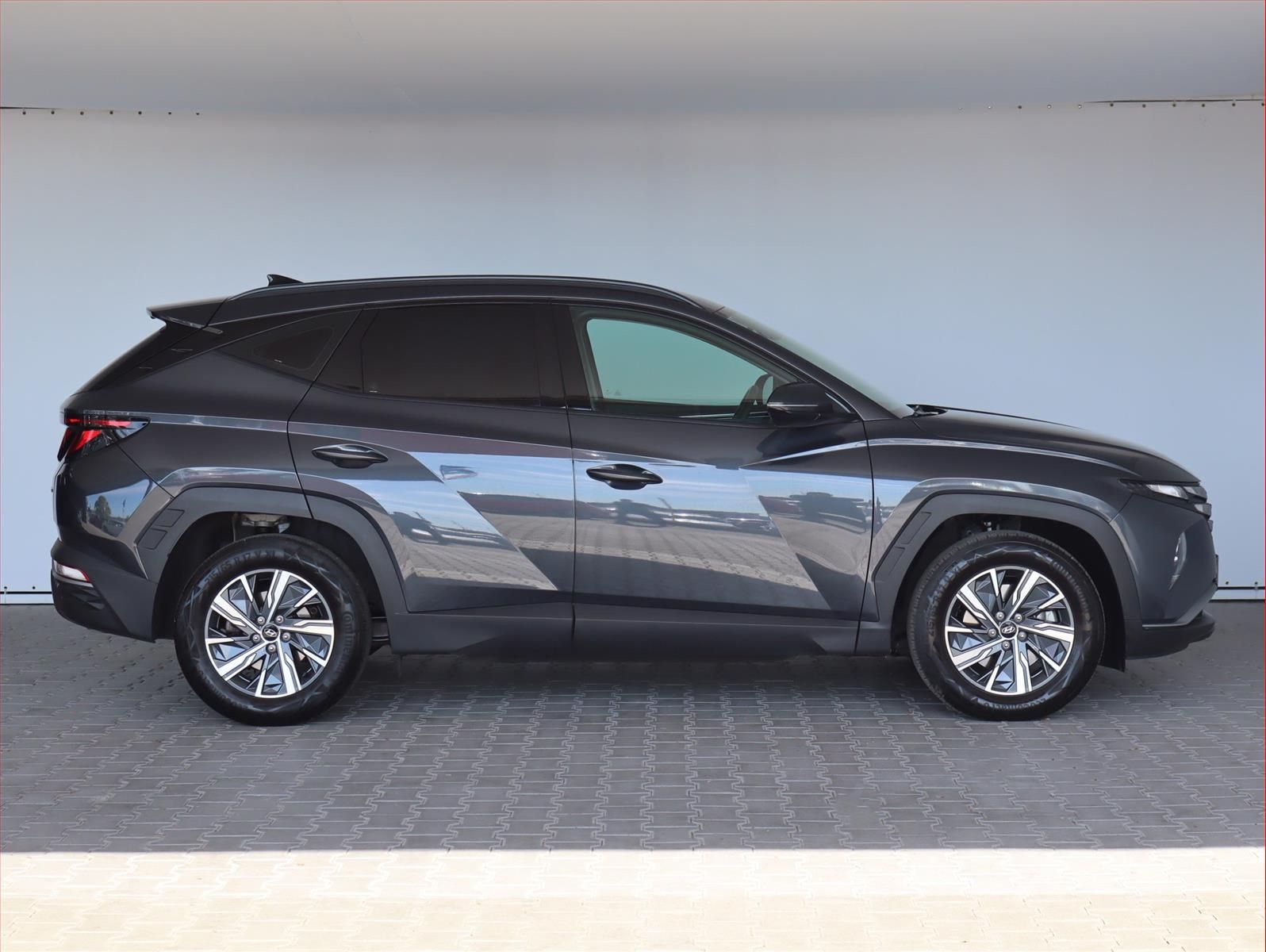 Hyundai Tucson, 1.6 T-GDI, Family, Serv.kniha - fotka 6