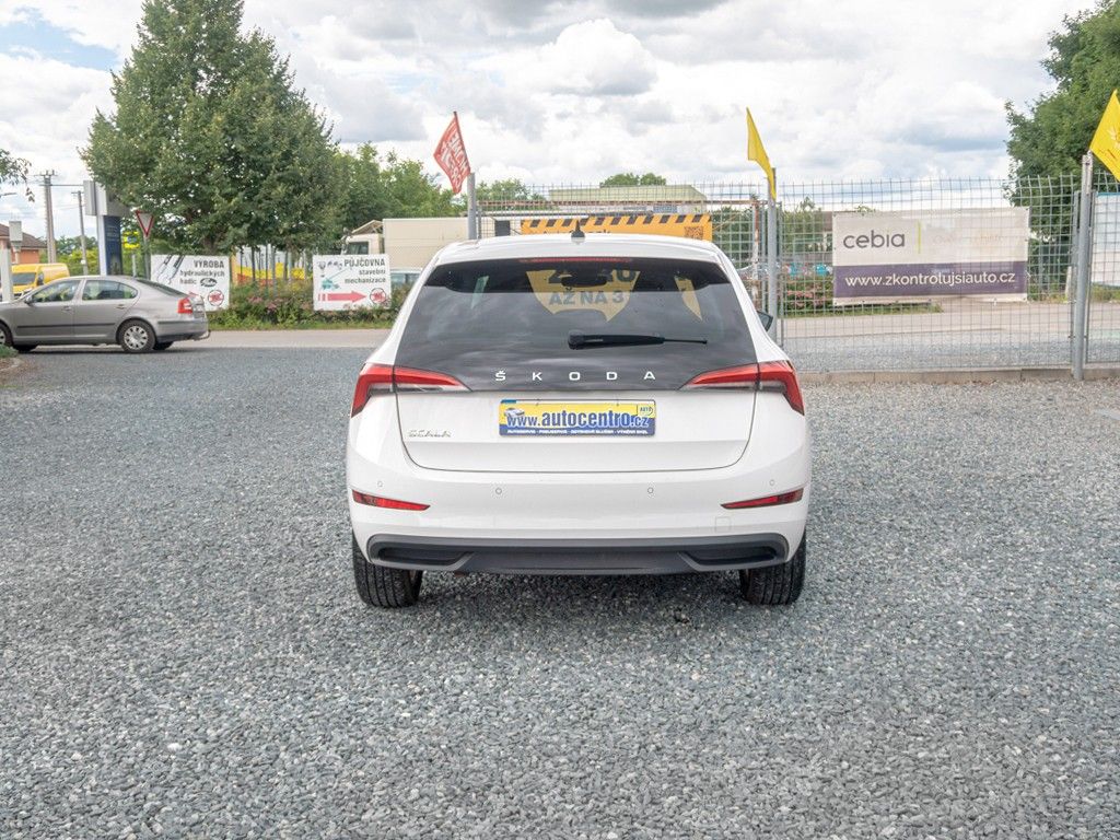 Škoda Scala, ČR 1.6TDI DSG – ČERNÝ STROP - fotka 6