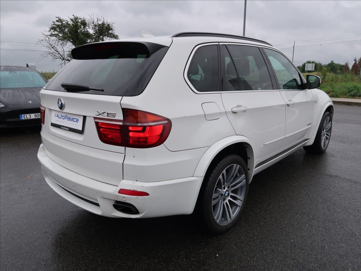 BMW X5, 3,0 xDrive 30d M-paket - fotka 2