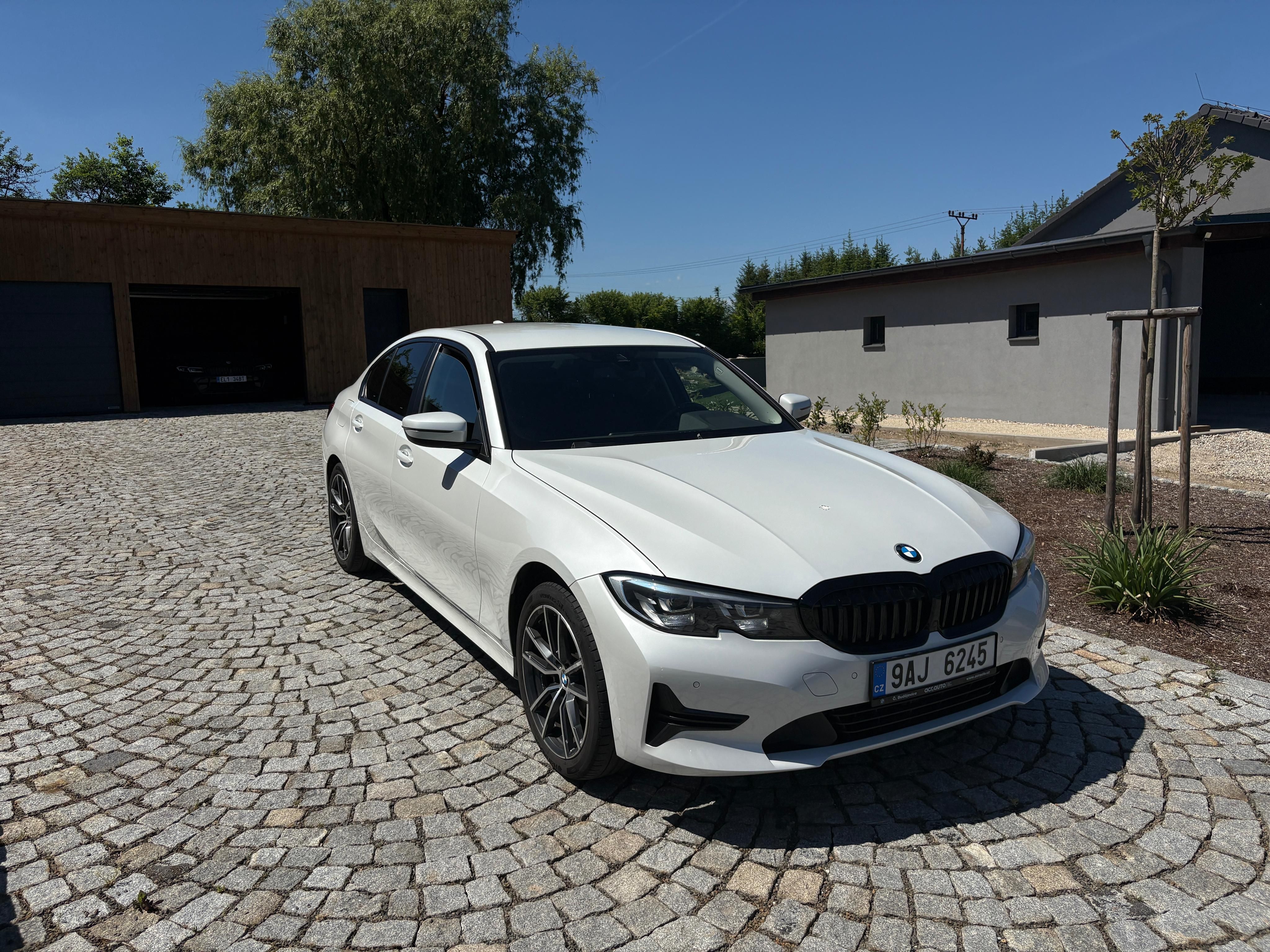 BMW Řada 3, BMW Řada 3, 320i ,ČR, 135 kw,
