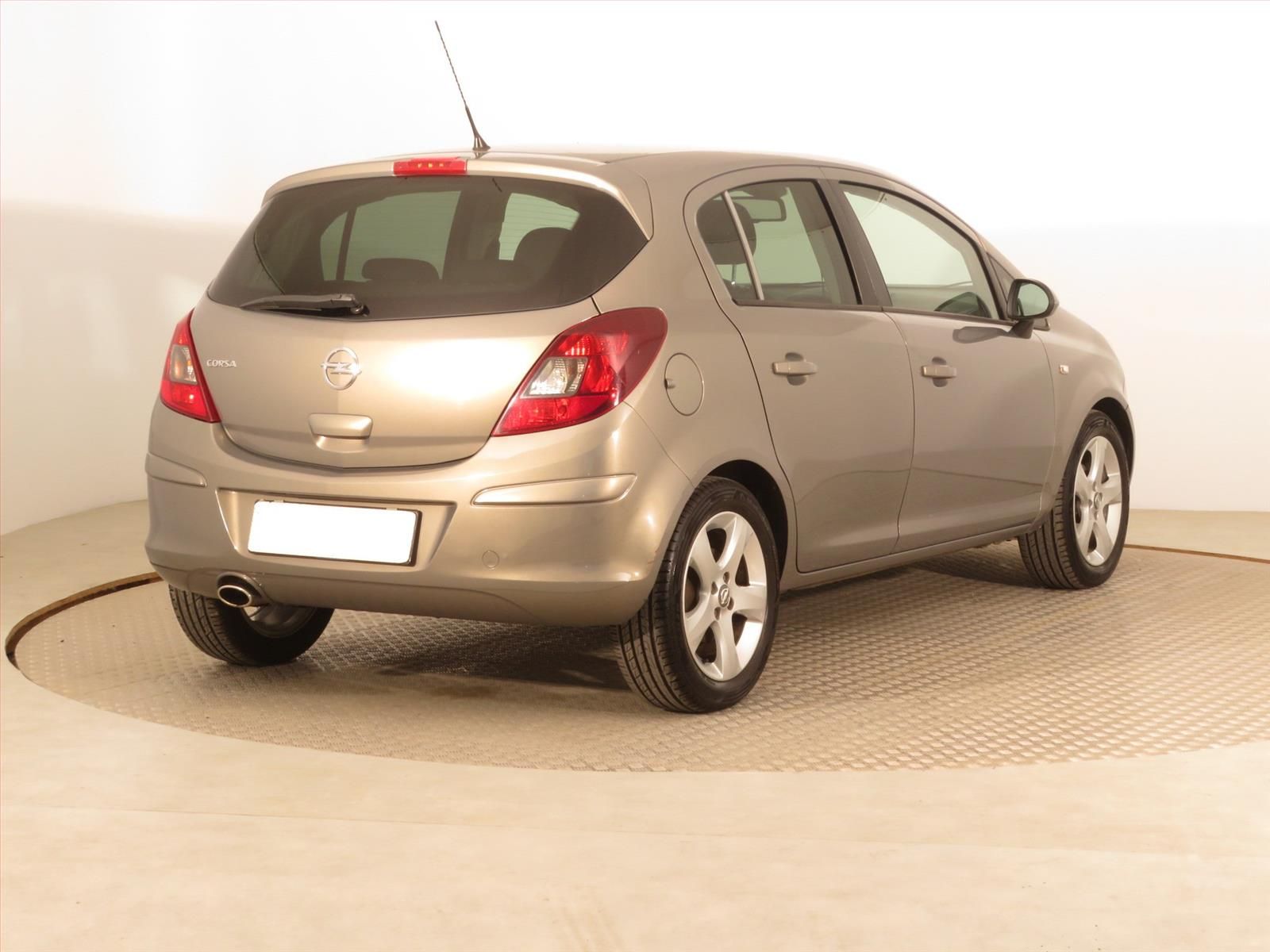Opel Corsa, 1.2, Automat - fotka 5