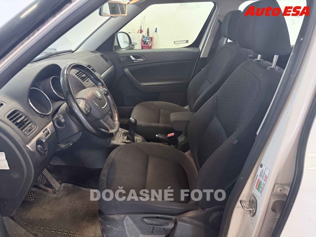 Škoda Yeti, 2.0 TDi,ČR - fotka 3