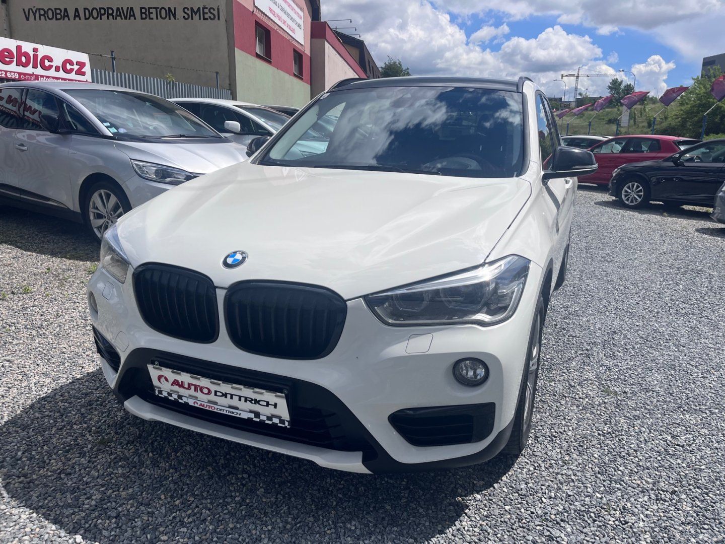 BMW X1, 2.0d x Drive - fotka 2