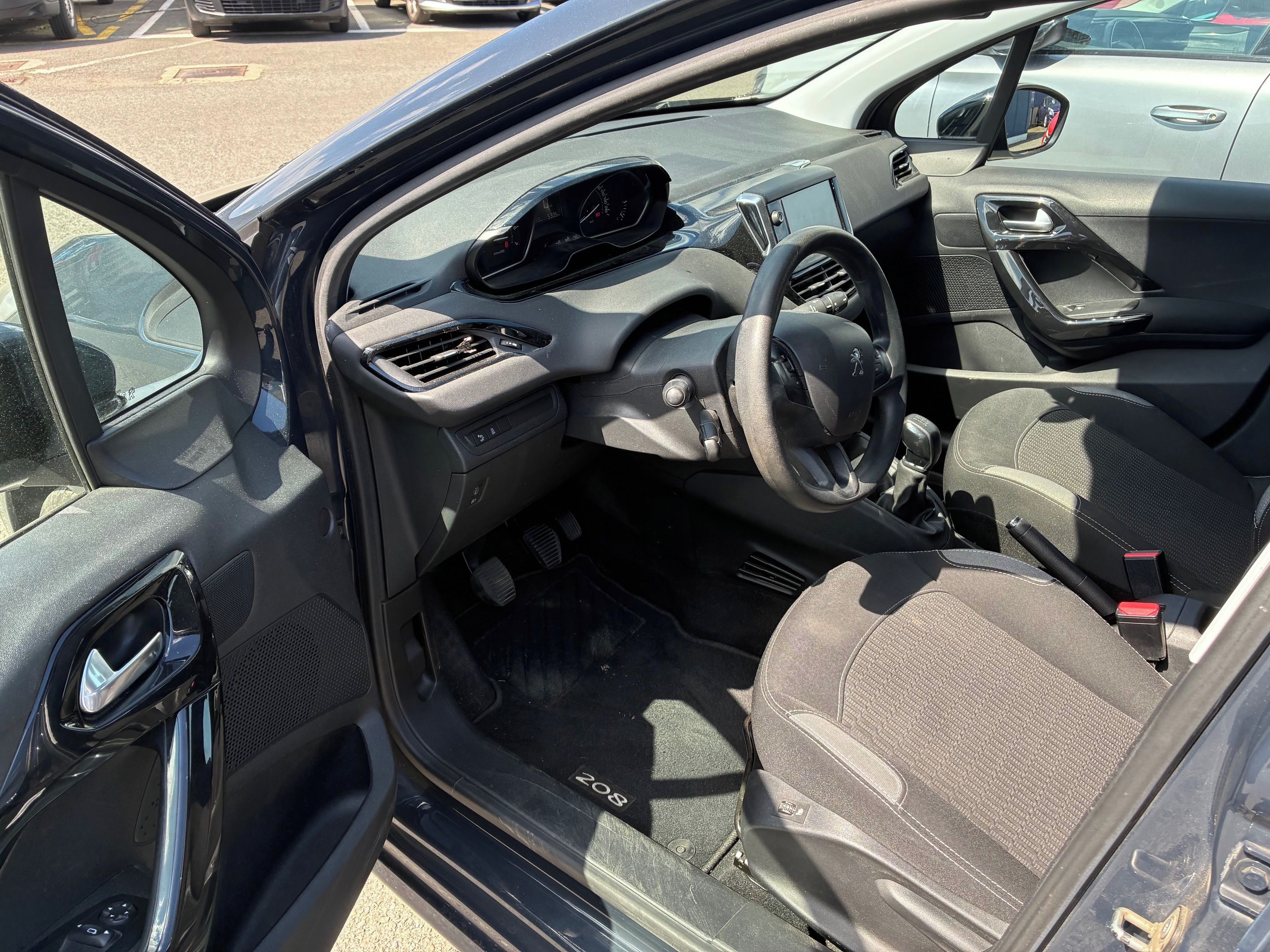 Peugeot 208, Active 1,2 Pure Tech 82k 1.maj - fotka 5