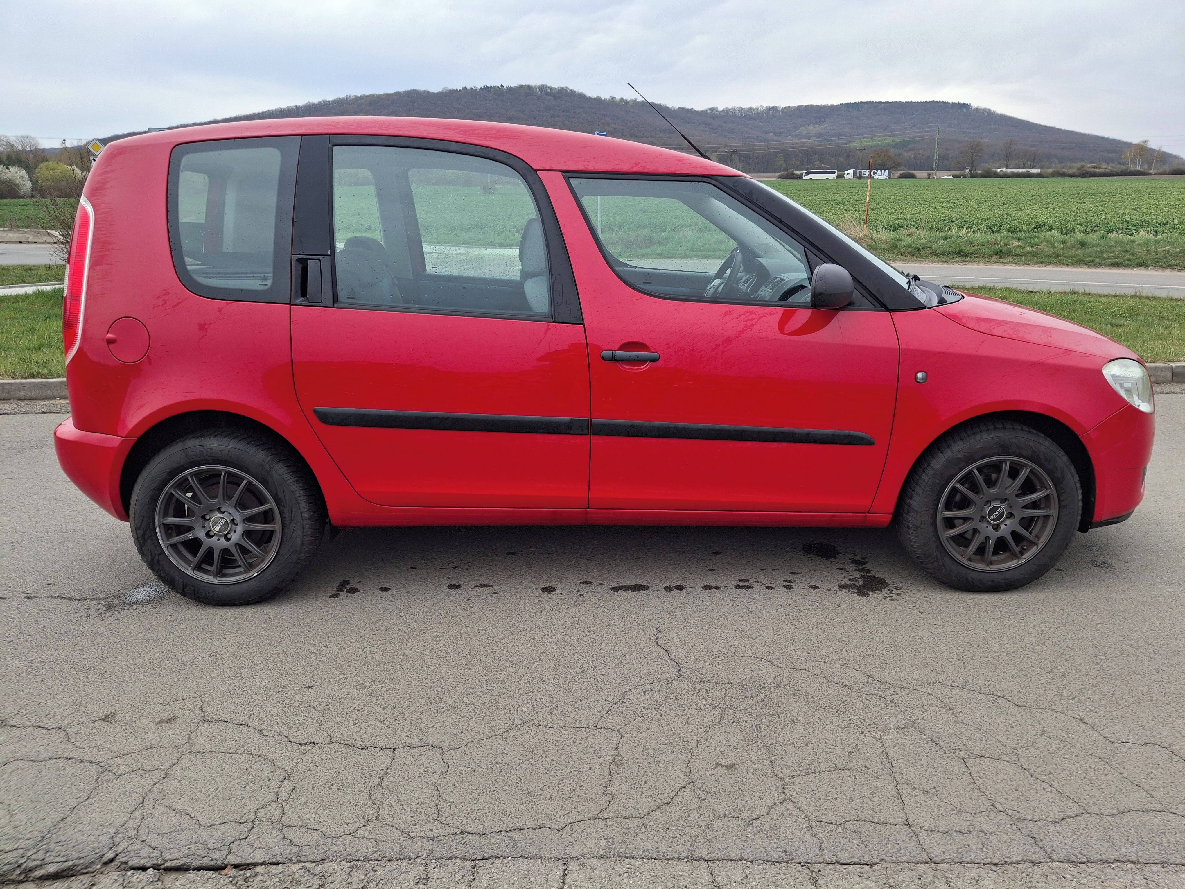 Škoda Roomster, 1.2i,KLIMA,EL.OKNA,ABS,SERVO - fotka 4
