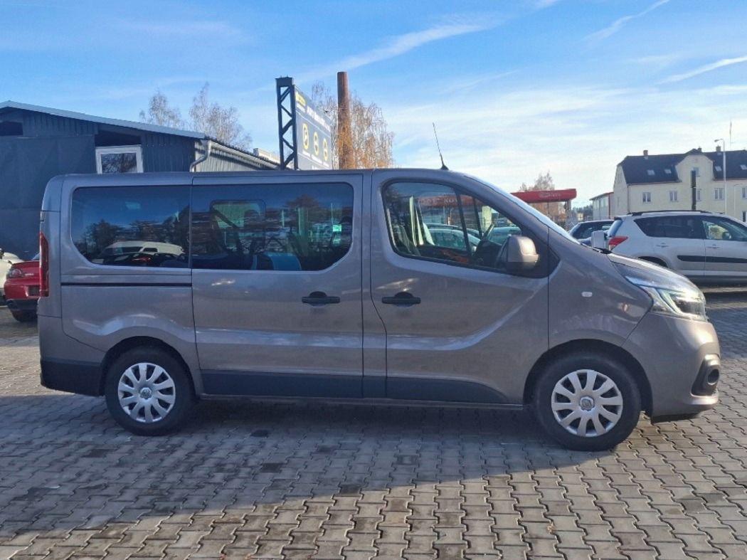 Renault Trafic, 2,0 dCi 145 EDC Passenger BUS - fotka 3
