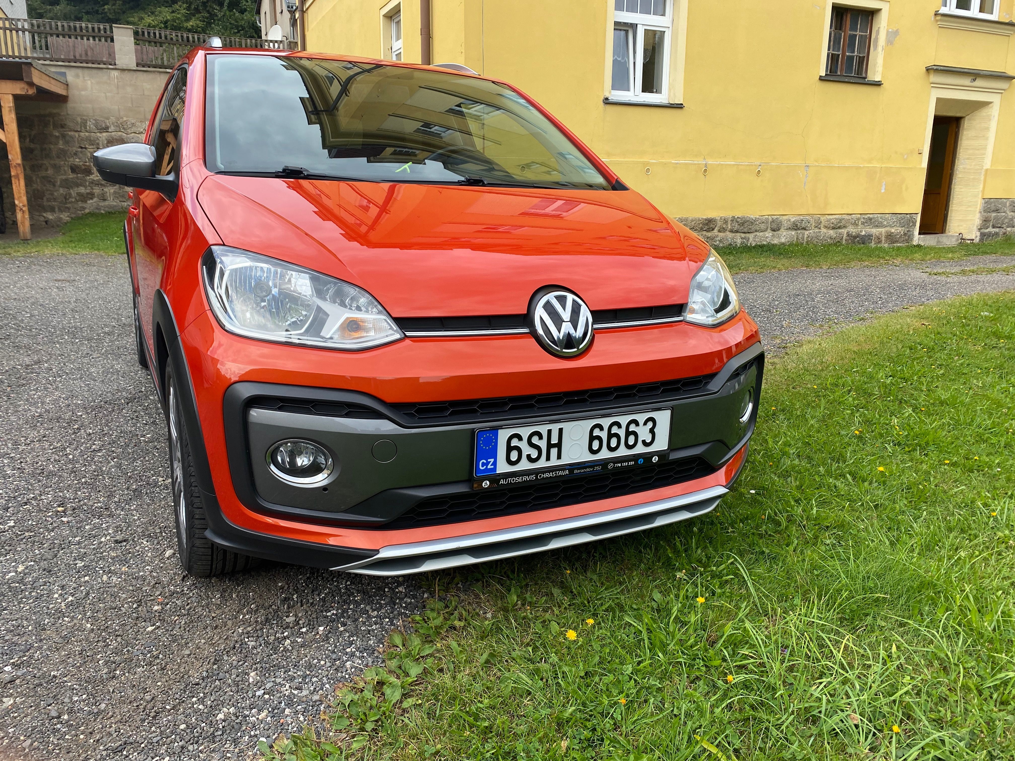 Volkswagen Up!, Cross tsi