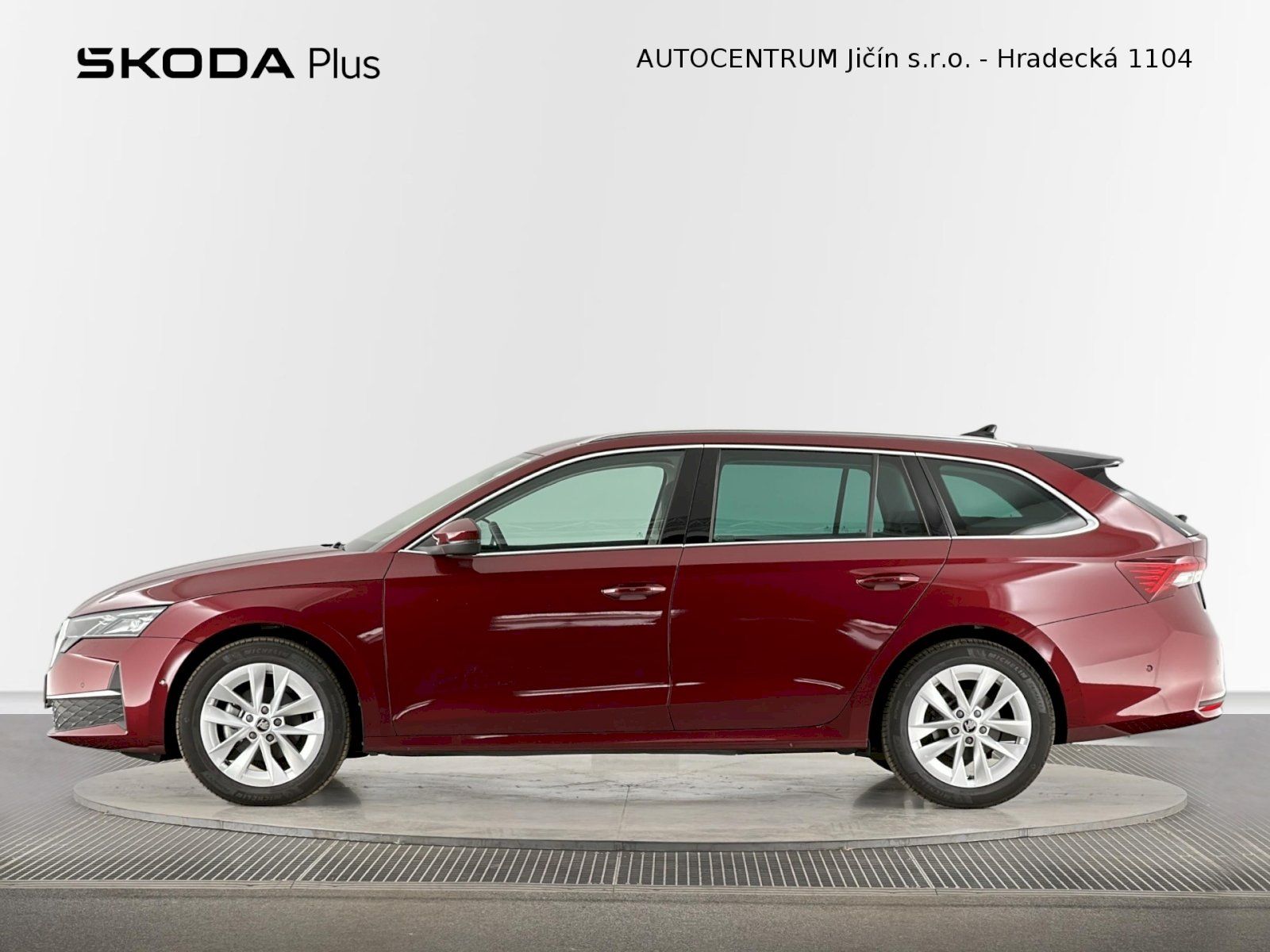 Škoda Octavia, DSG 1.5TSI 110kW Top Selection - fotka 3