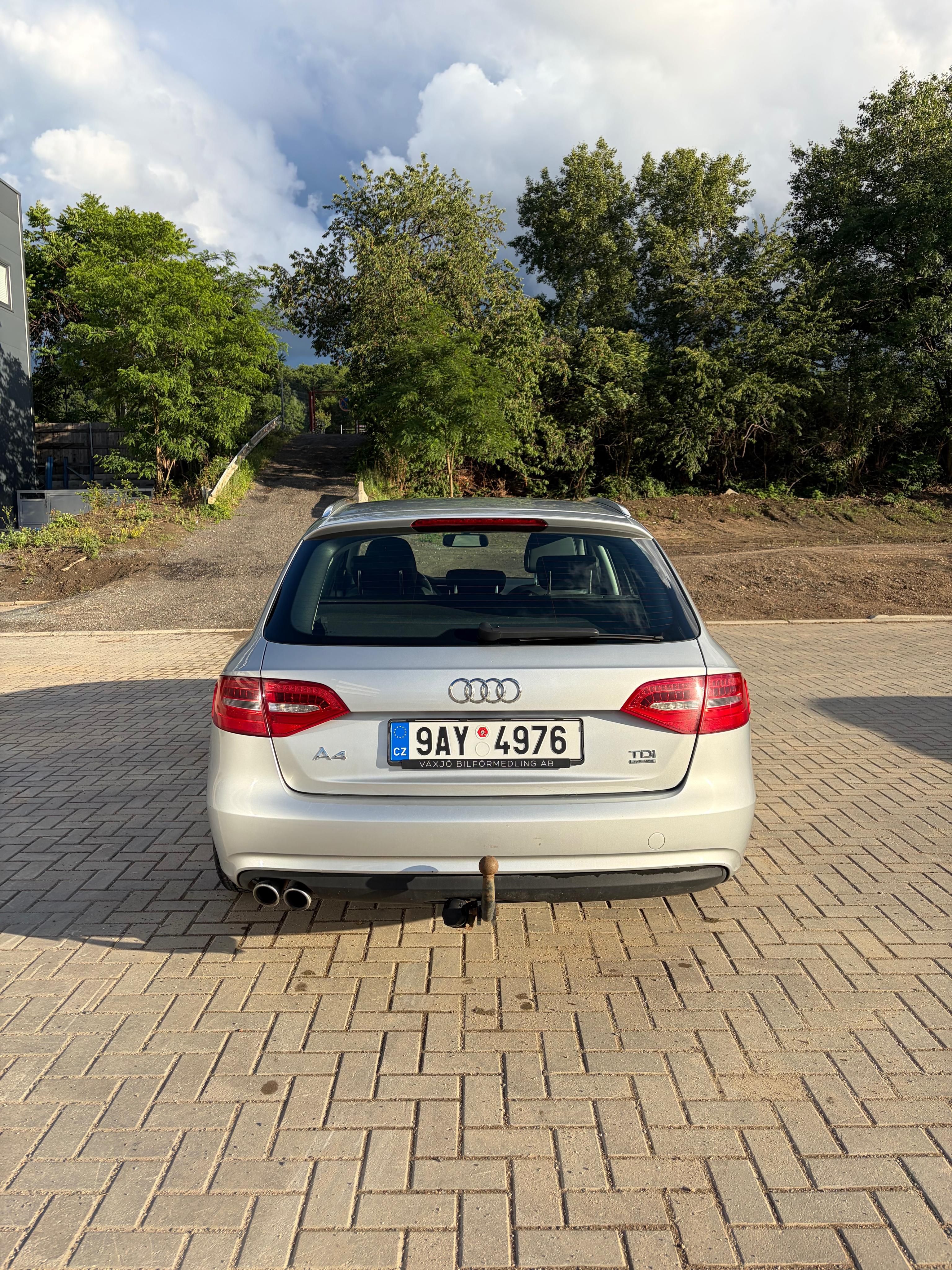 Audi A4 Avant, 2.0 TDI Quattro - fotka 5