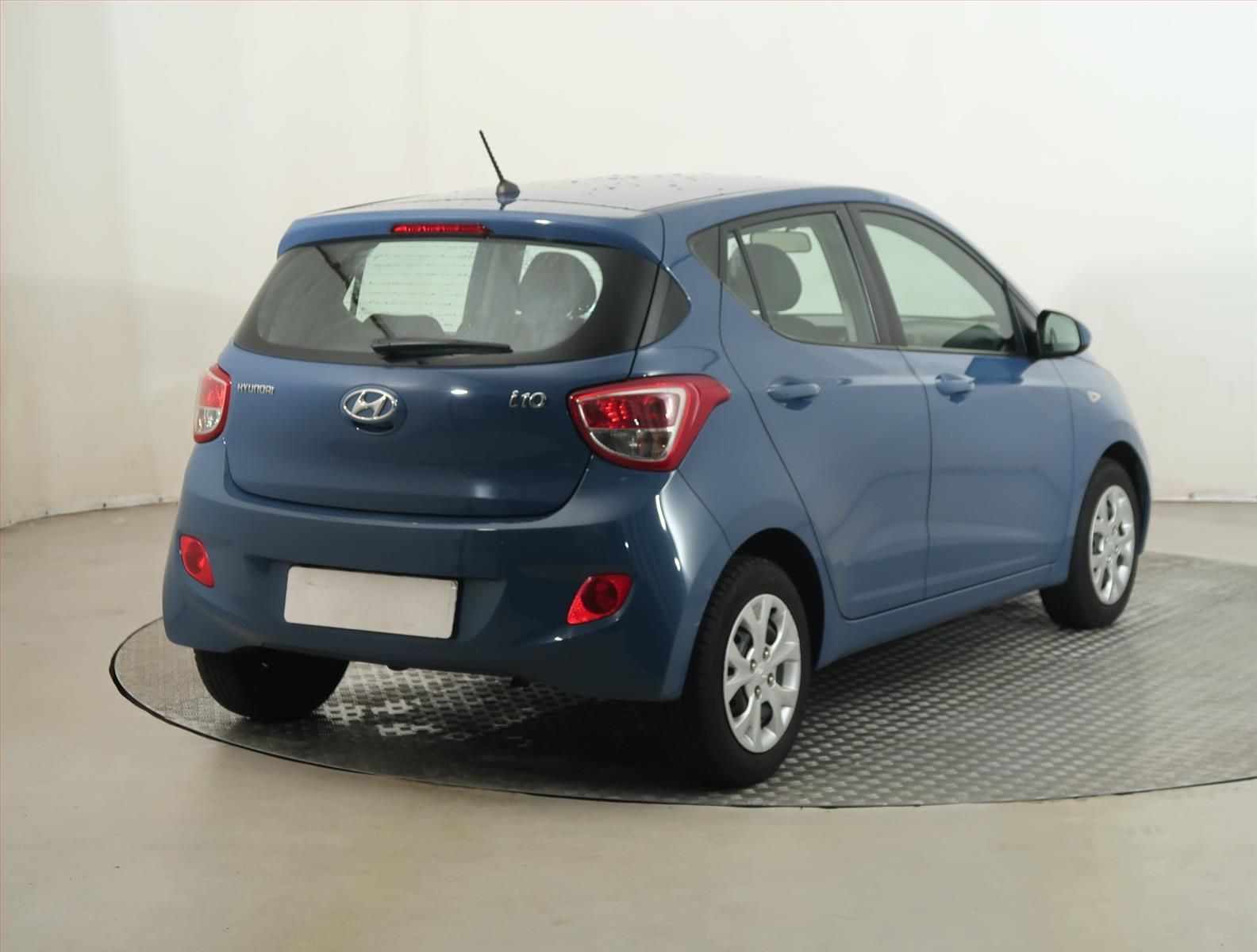 Hyundai i10, 1.0, Serv.kniha, Klima - fotka 5