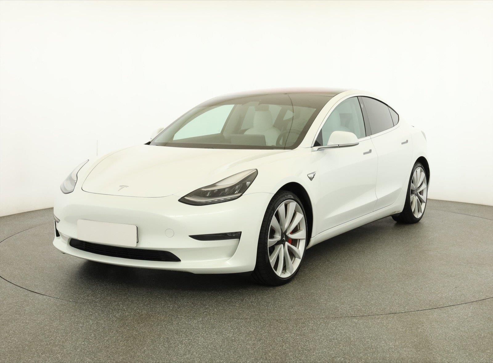 Tesla Model 3, Performance 78kWh, SoH 82% - fotka 2