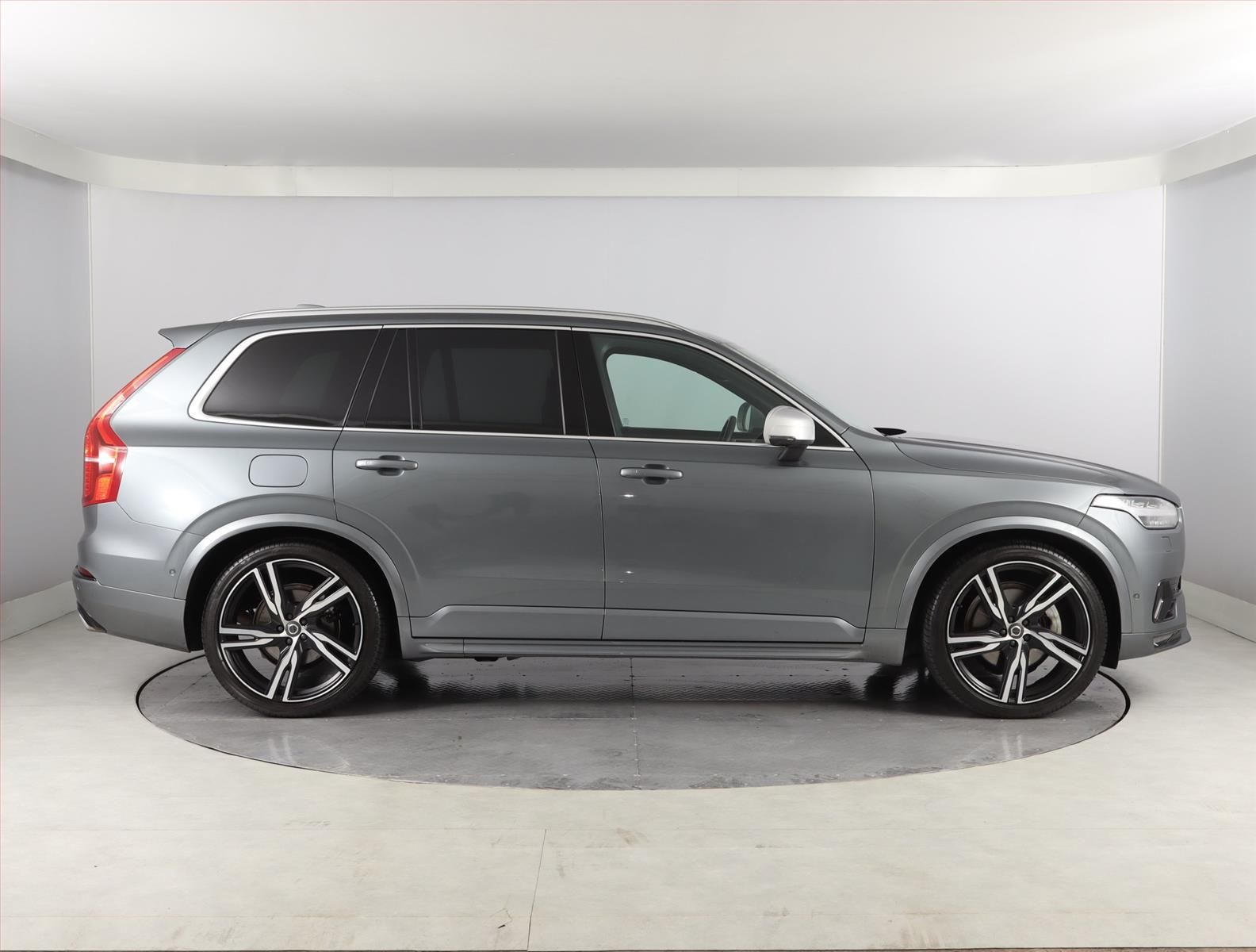 Volvo XC90, D5 AWD, 4X4, Automat, ČR - fotka 6