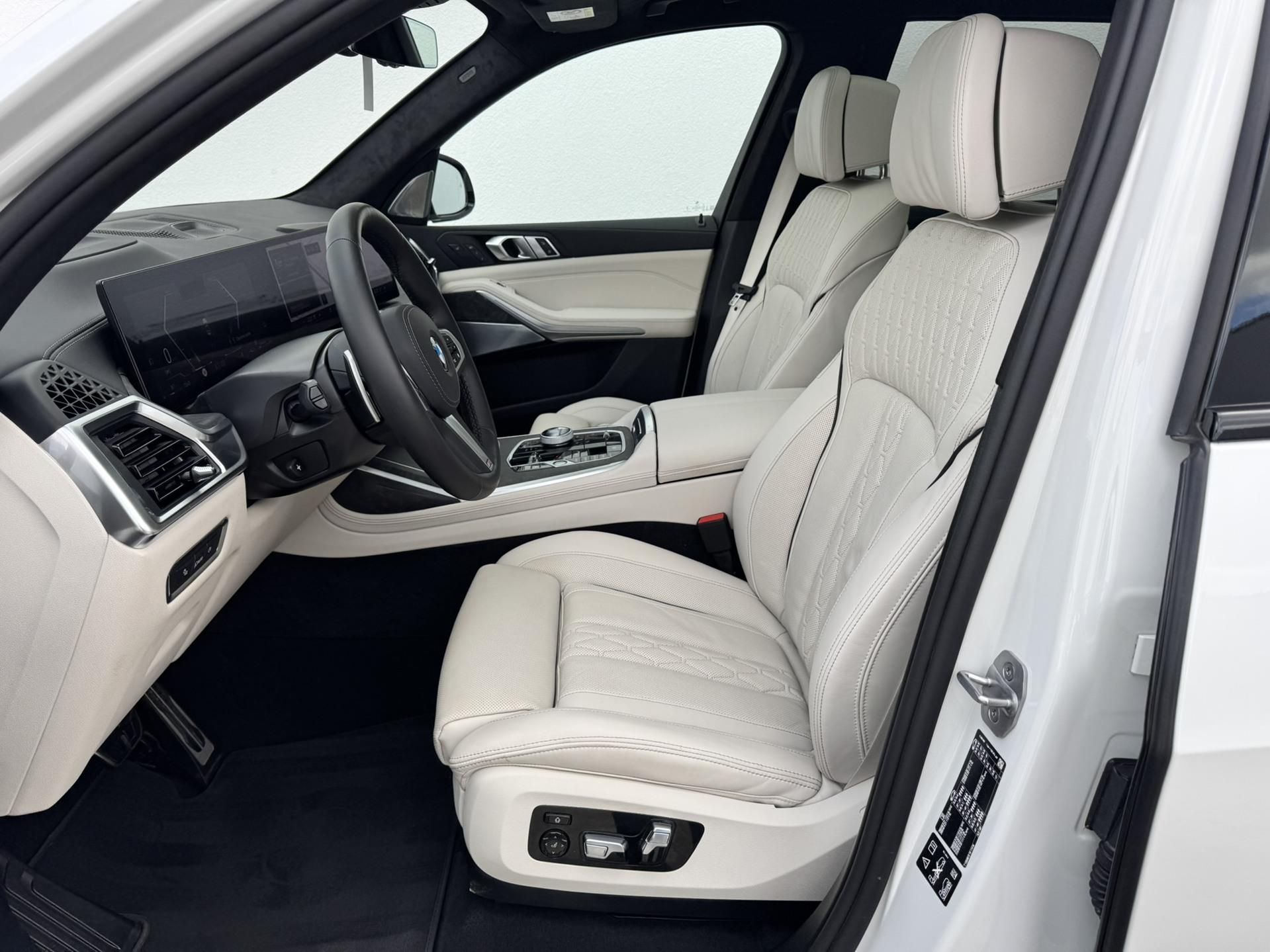 BMW X7, X7 xDrive40D Bowers Panorama - fotka 6