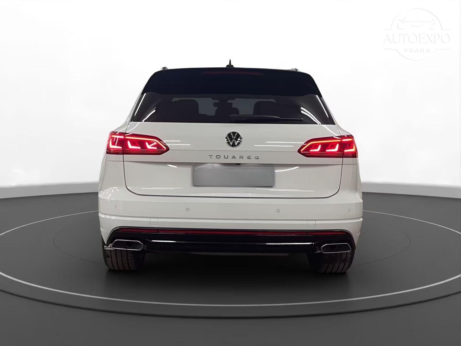 Volkswagen Touareg, 3.0 TDI 4M R-Line*Pano*Matrix* - fotka 2