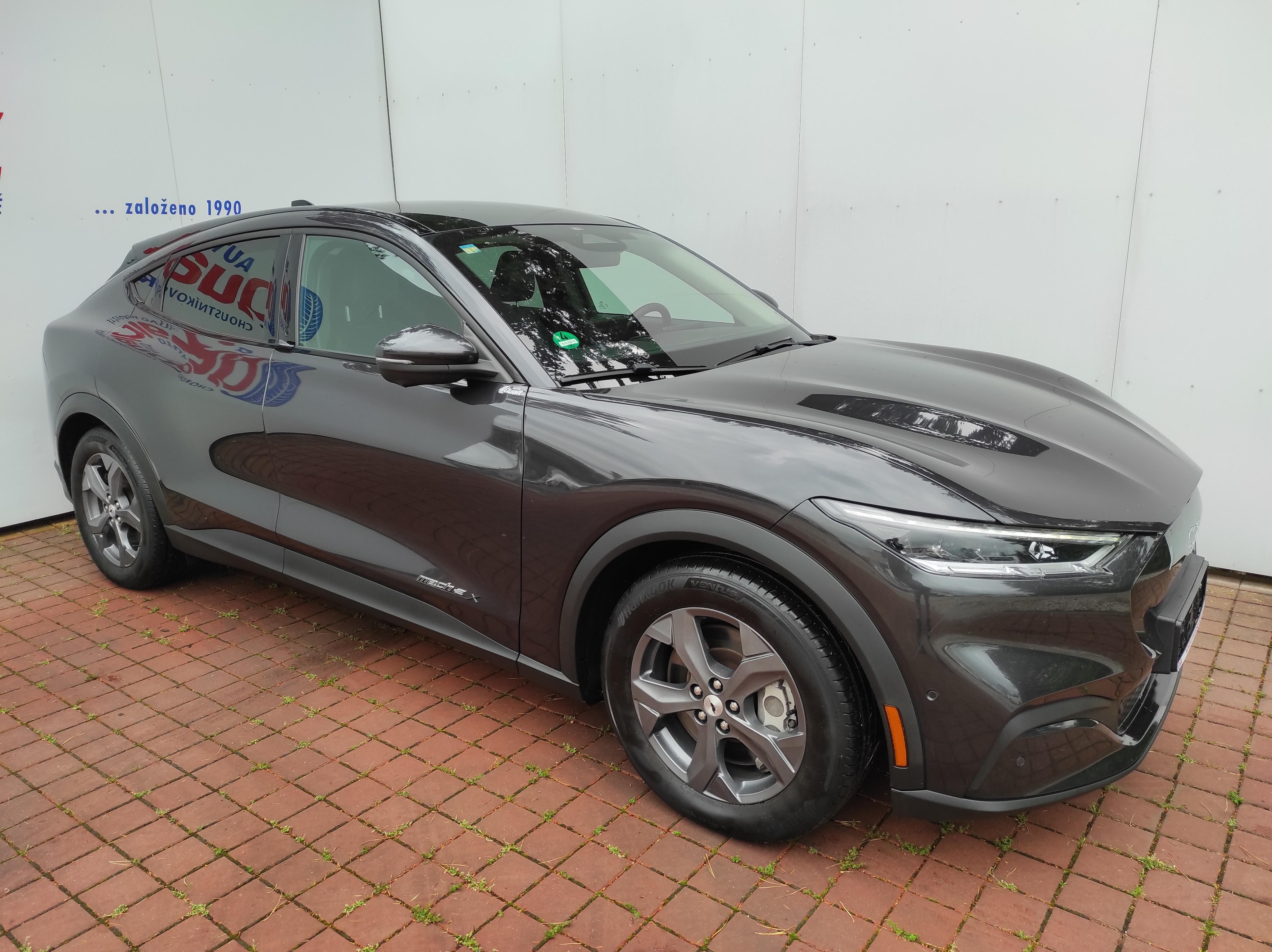 Ford Mustang Mach-E, 99 kWh PREMIUM SERVIS FORD - fotka 5